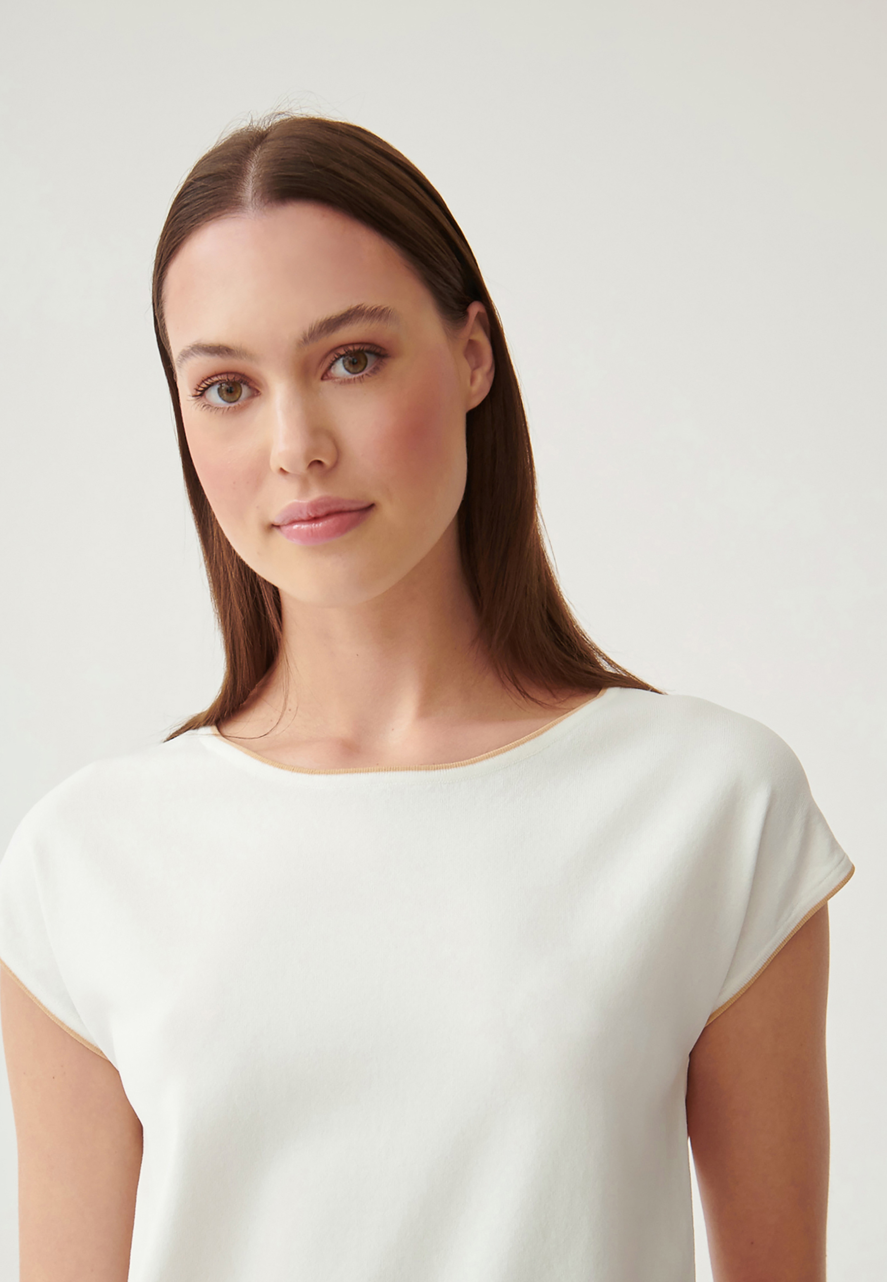 BLUZĂ DE DAMĂ, TRICOTATĂ, CU MÂNECI SCURTE ESTE ECRU 2