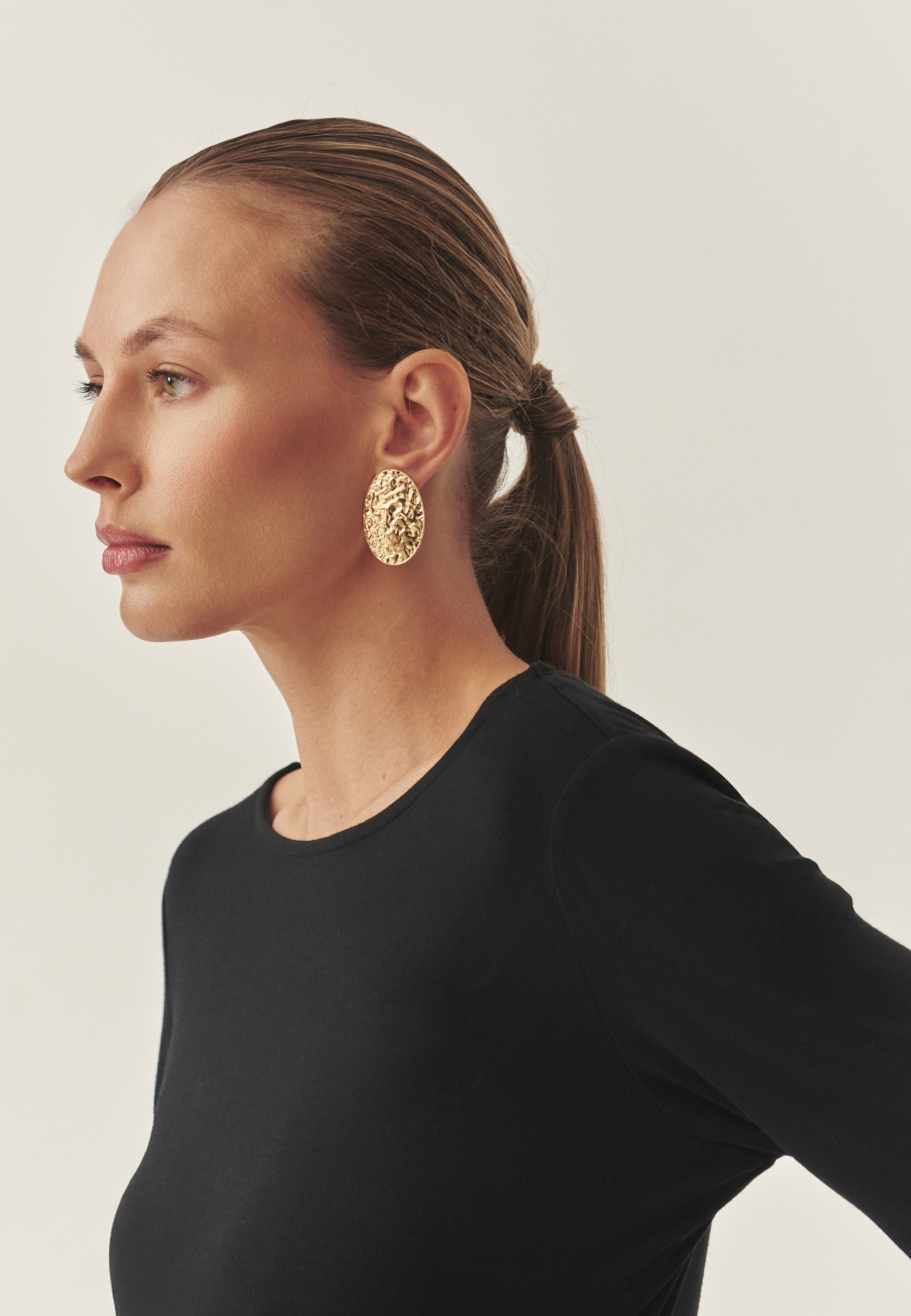 LADIES’ BLOUSE WITH DECORATIVE RUCHING - ZULA 1 BLACK 2