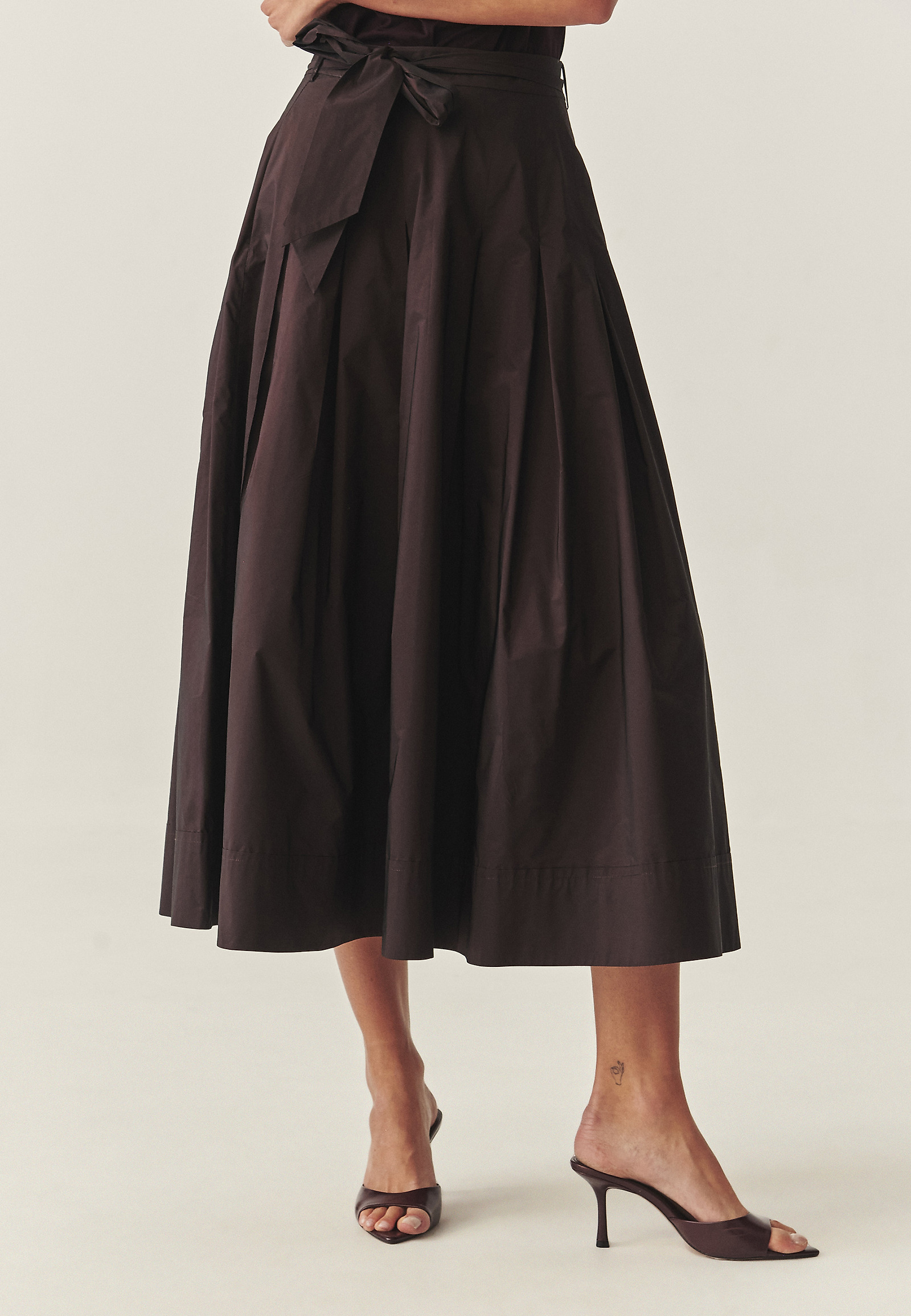 GLAMOROUS SKIRT WITH A BELT AT THE WAIST - TAFTANI GLAMOROUS SKIRT WITH A BELT AT THE WAIST - TAFTANI RED 118397