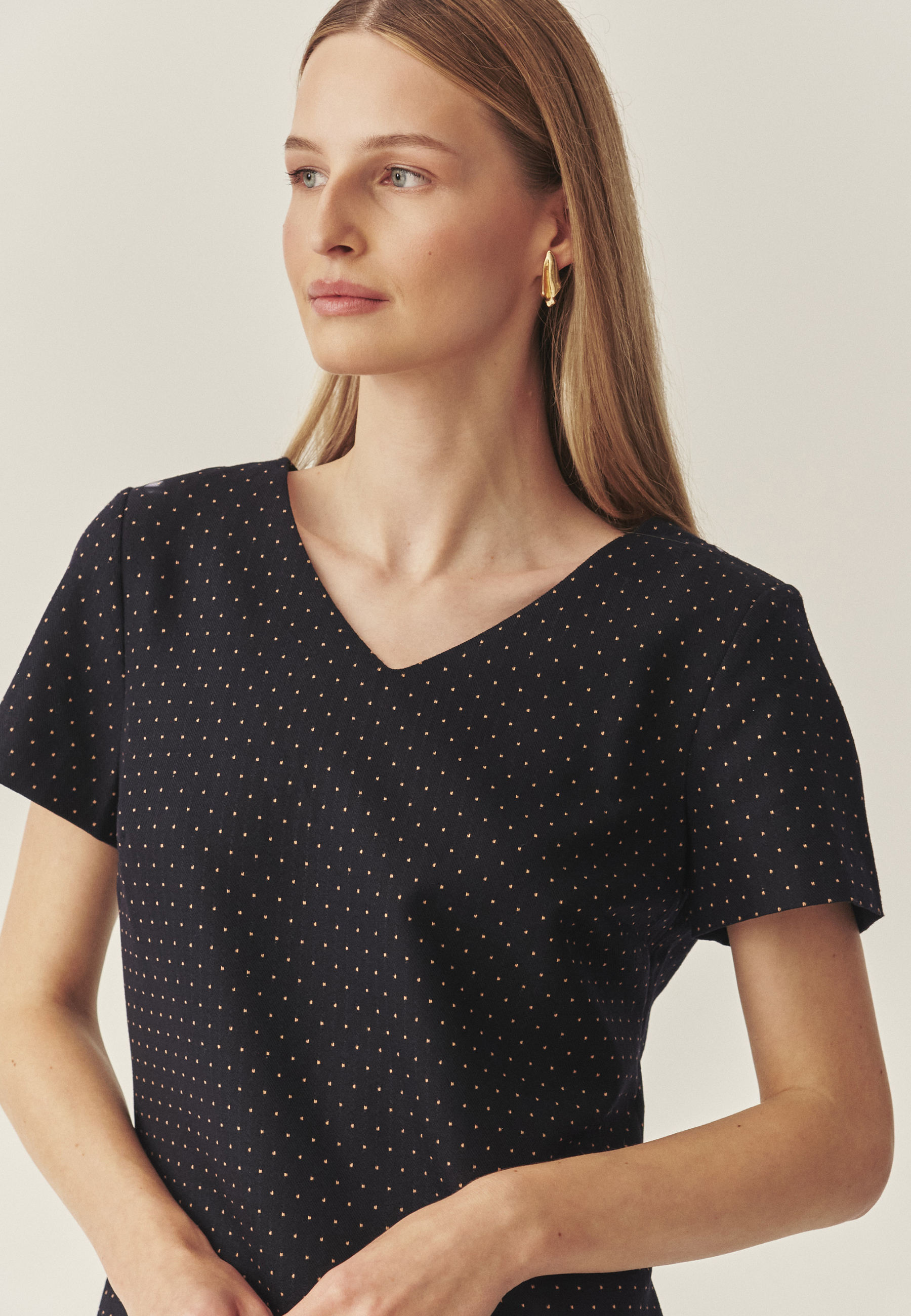 ROCHIE CLASICĂ DIN ȚESĂTURĂ, CU BULINE MĂRUNTE - SONOTO 1 MULTICOLOR 2