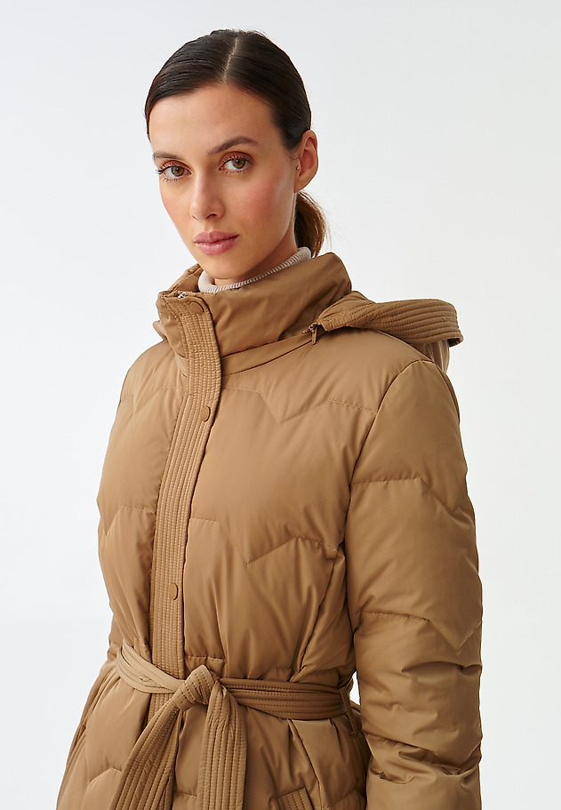 LADIES’ DOWN COAT WITH DETACHABLE HOOD GORTO LADIES’ DOWN COAT WITH DETACHABLE HOOD GORTO BEŻOWY 6