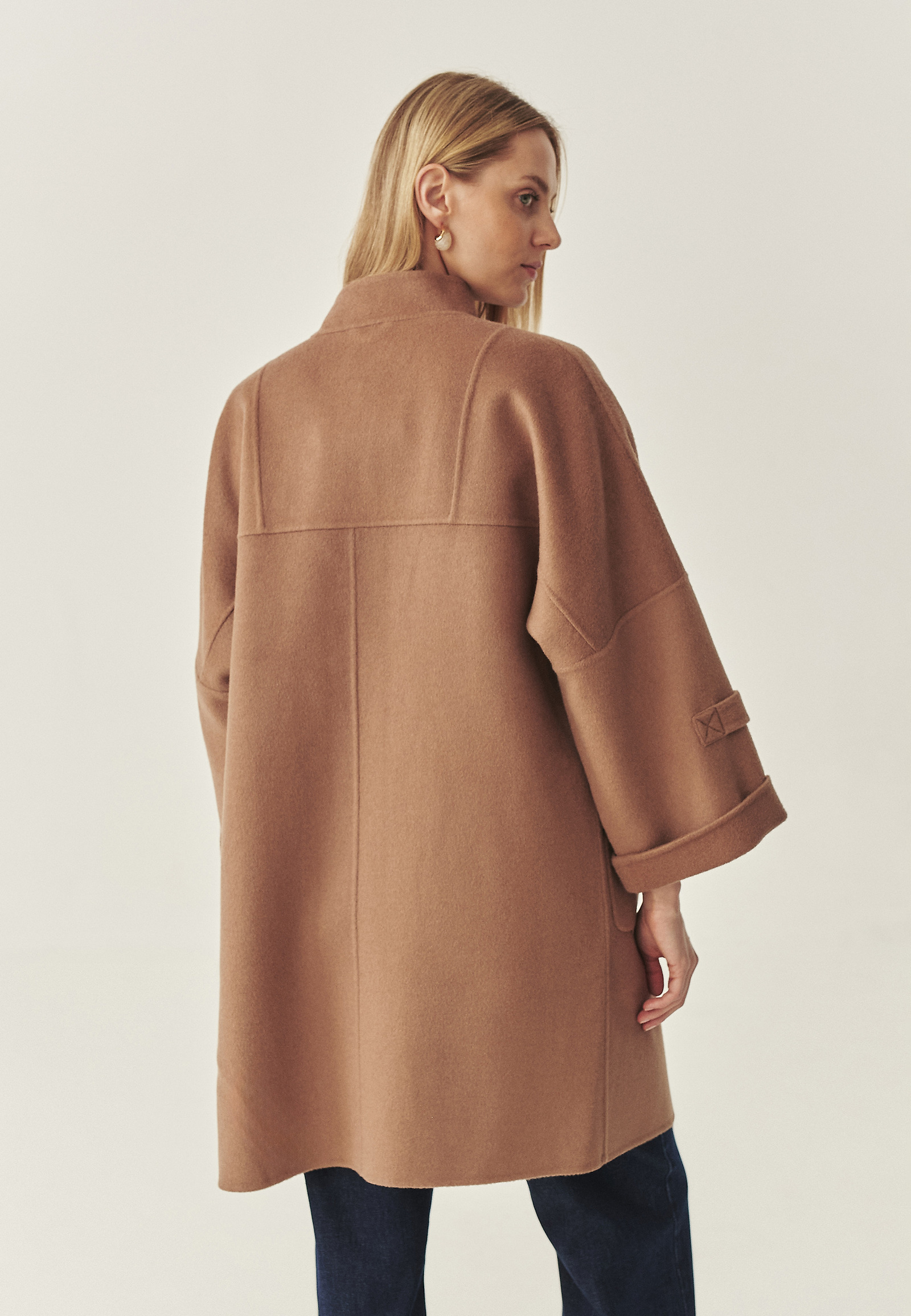 LOOSE WOOL COAT - MORIWIA LOOSE WOOL COAT - MORIWIA BEIGE 114346