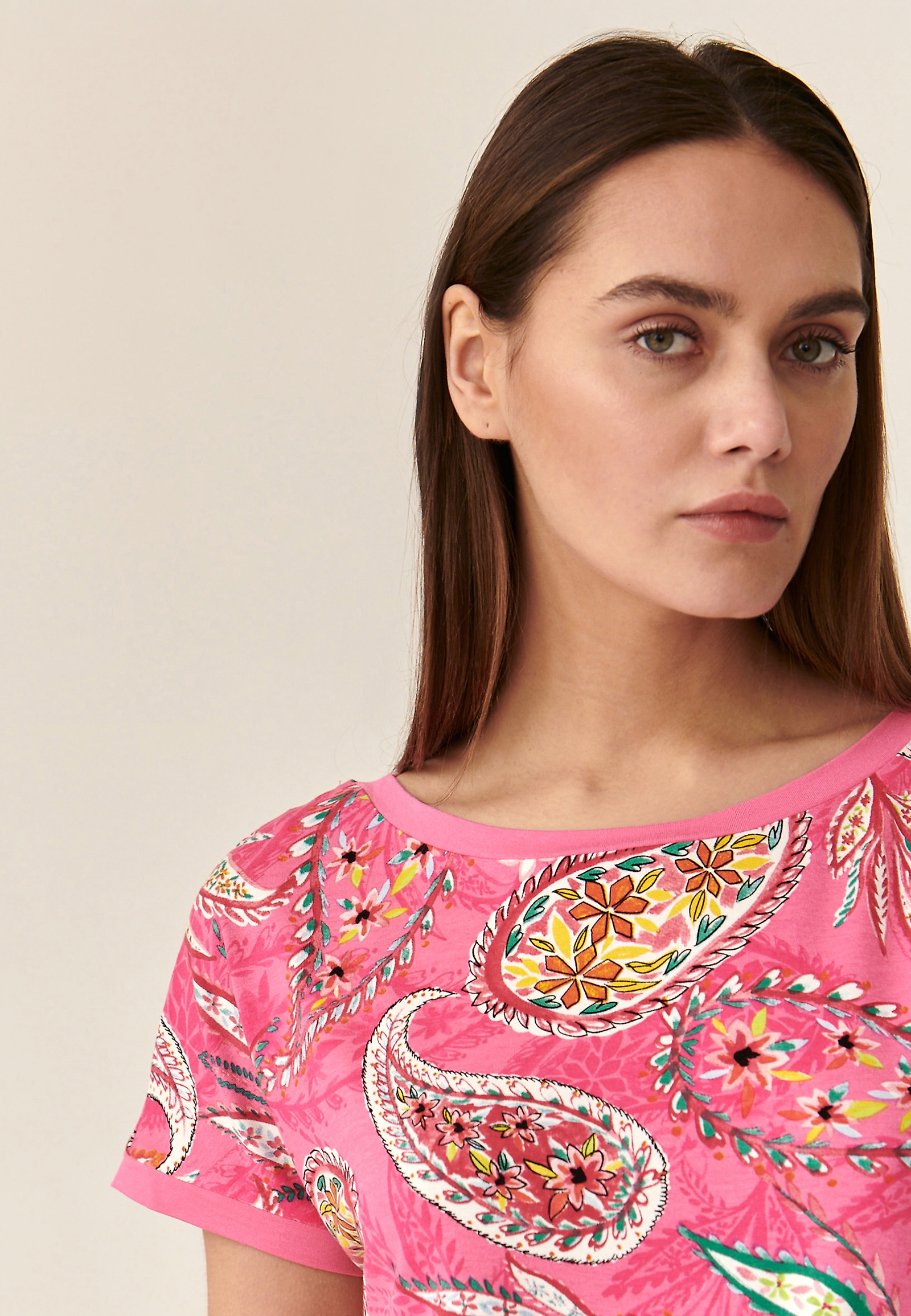 DÁMSKÁ PLETOVÁ HALENKA S POTISKEM ZIZO DÁMSKÁ PLETOVÁ HALENKA S POTISKEM ZIZO VÍCEBAREVNÝ 86955