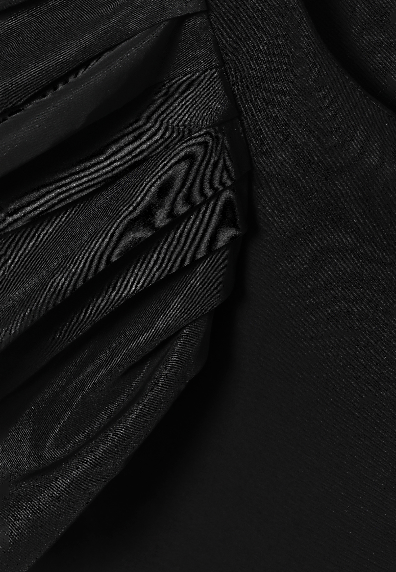 LADIES’ FITTED BLOUSE WITH PUFFED SLEEVES - MENORIA LADIES’ FITTED BLOUSE WITH PUFFED SLEEVES - MENORIA BLACK 103844