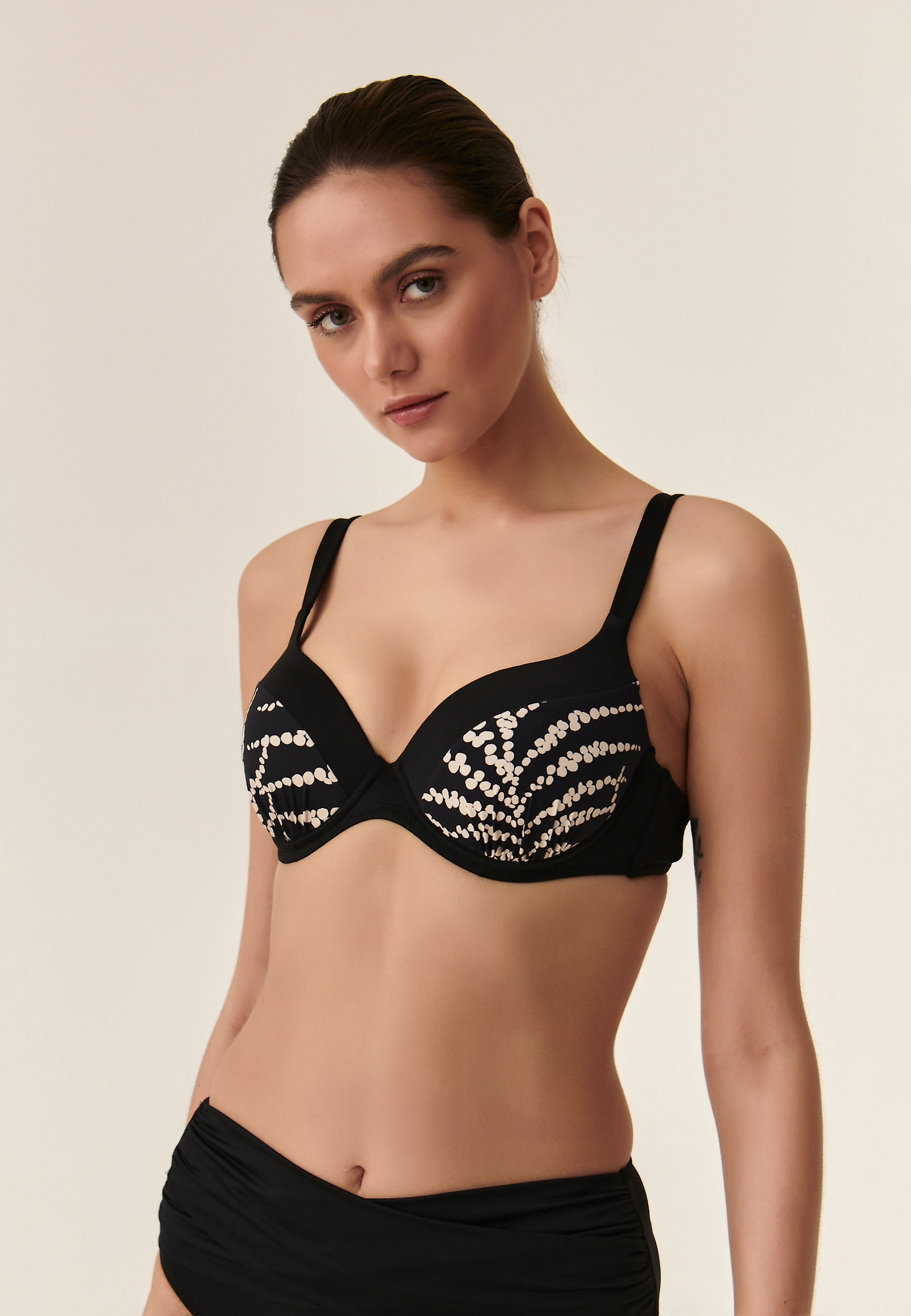 BIKINI FELSŐ CHANI BIKINI FELSŐ CHANI TÖBBSZÍNŰ 93723