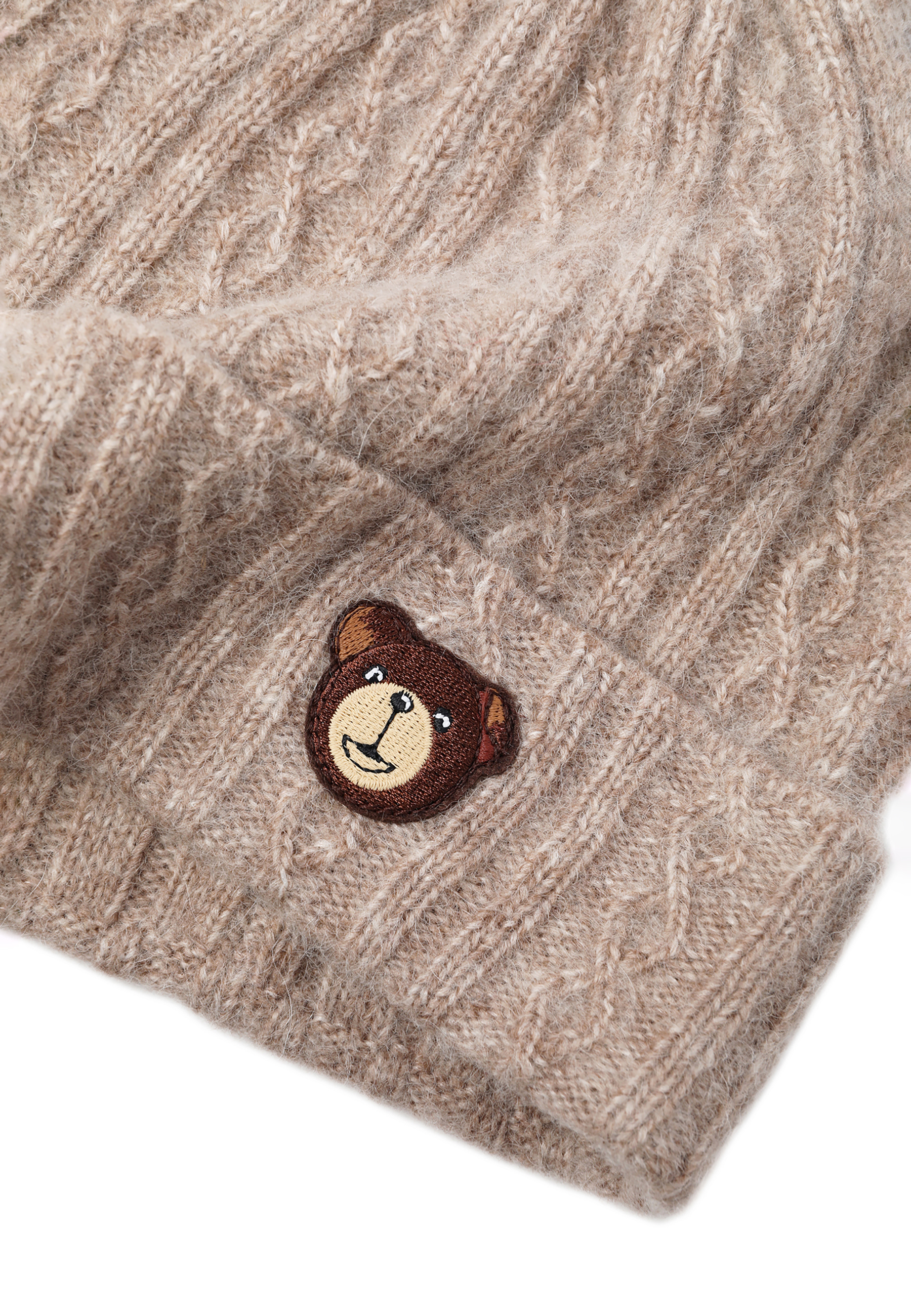 CĂCIULĂ DE DAMĂ, TRICOTATĂ, CU ECUSON DECORATIV — GORA 1