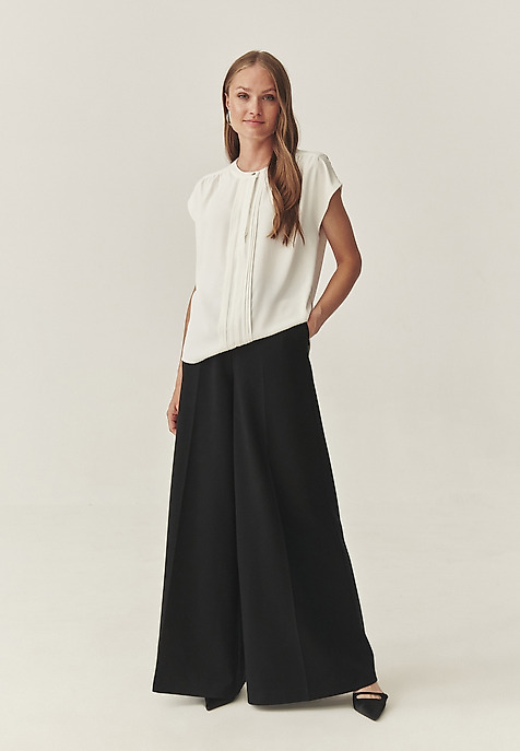 KLASYCZNA BLUZKA Z ZASZEWKAMI - CARE KLASYCZNA BLUZKA Z ZASZEWKAMI - CARE