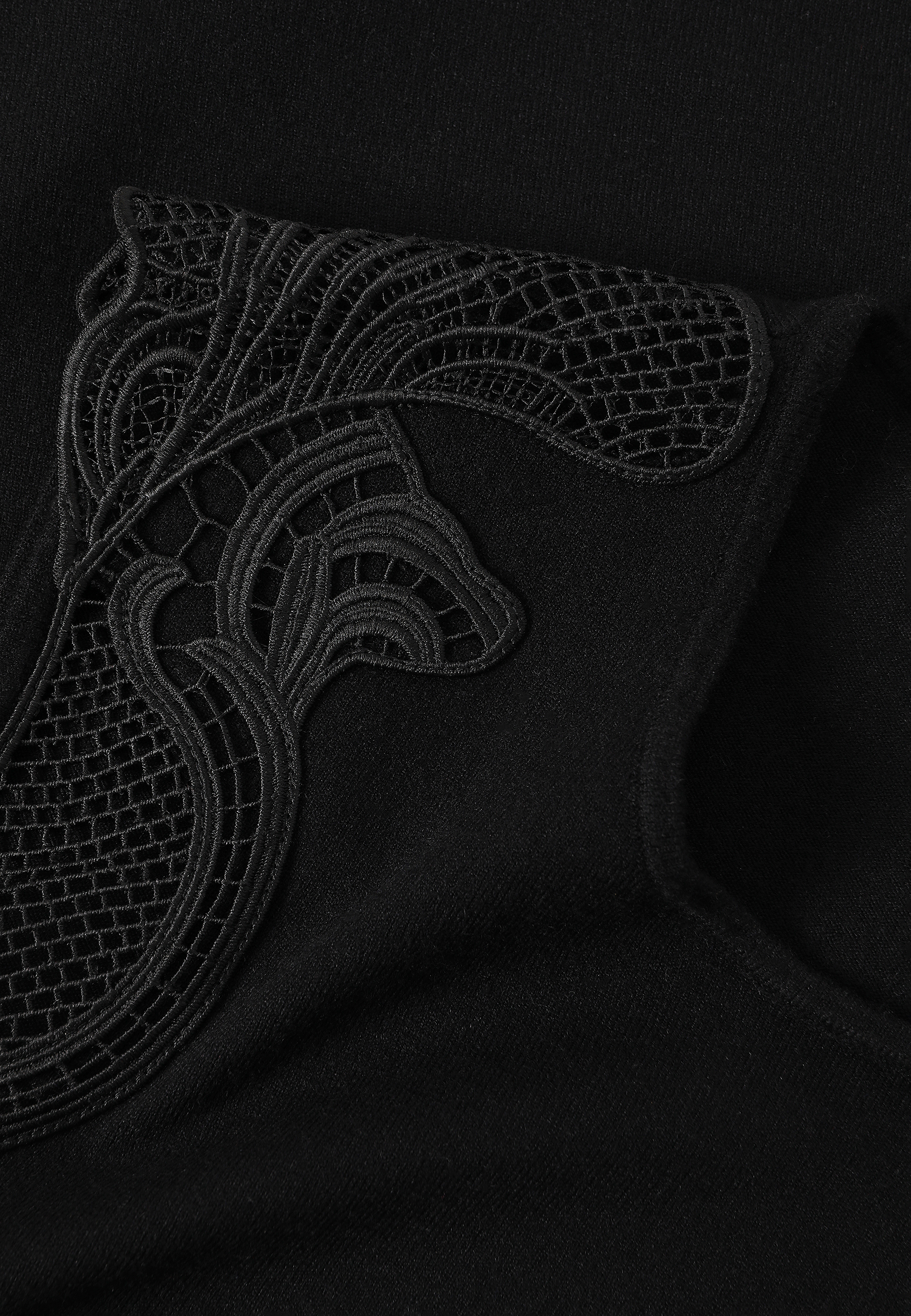 EFEKTOWNA BLUZKA Z KORONKĄ - LANERA CZARNY 2