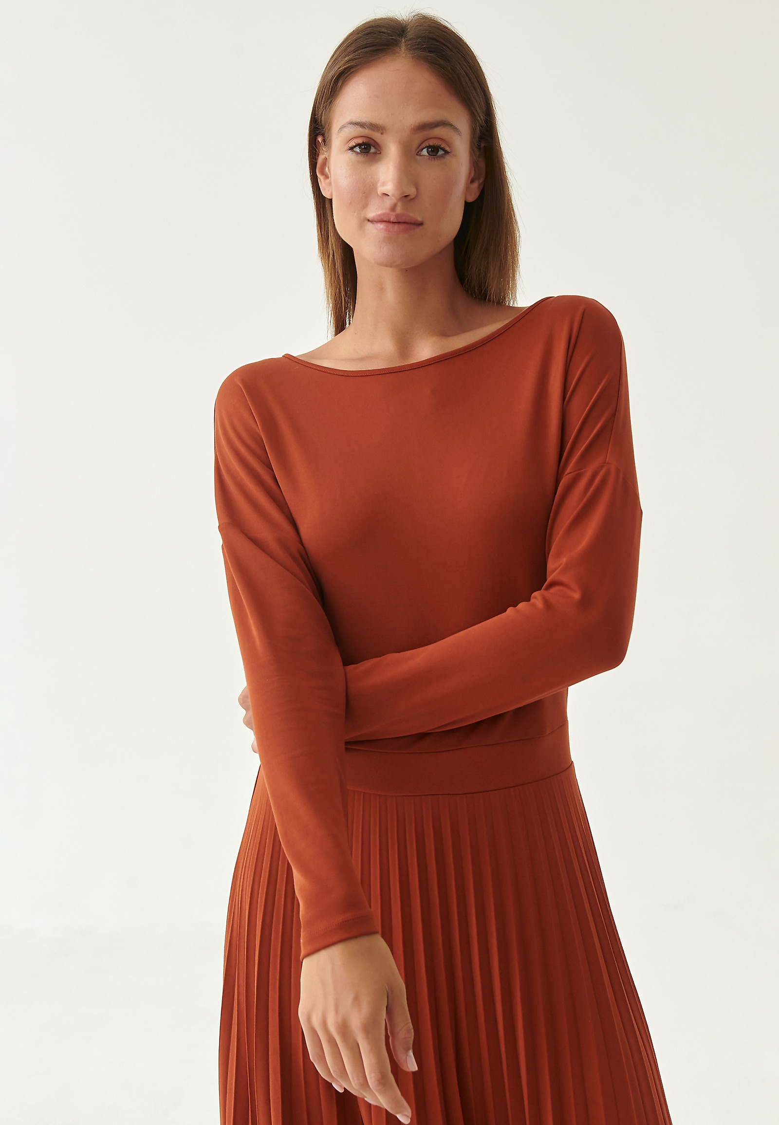 DZIANINOWA SUKIENKA DAMSKA MIDI OKSI DZIANINOWA SUKIENKA DAMSKA MIDI OKSI POMARAŃCZOWY 82260