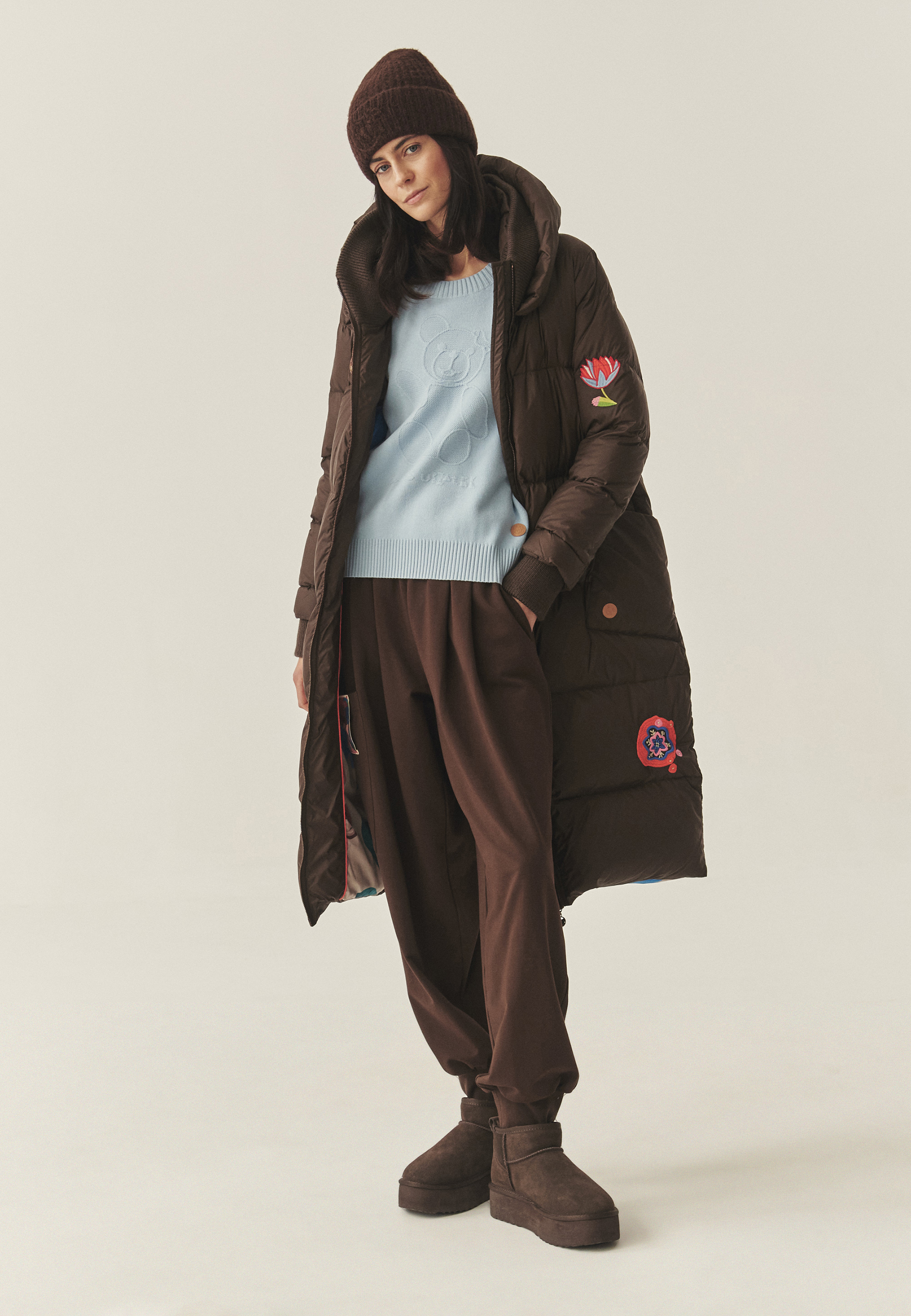 BRĄZOWY PŁASZCZ Z PUCHOWYM WYPEŁNIENIEM - VIOLINA BRĄZOWY 2