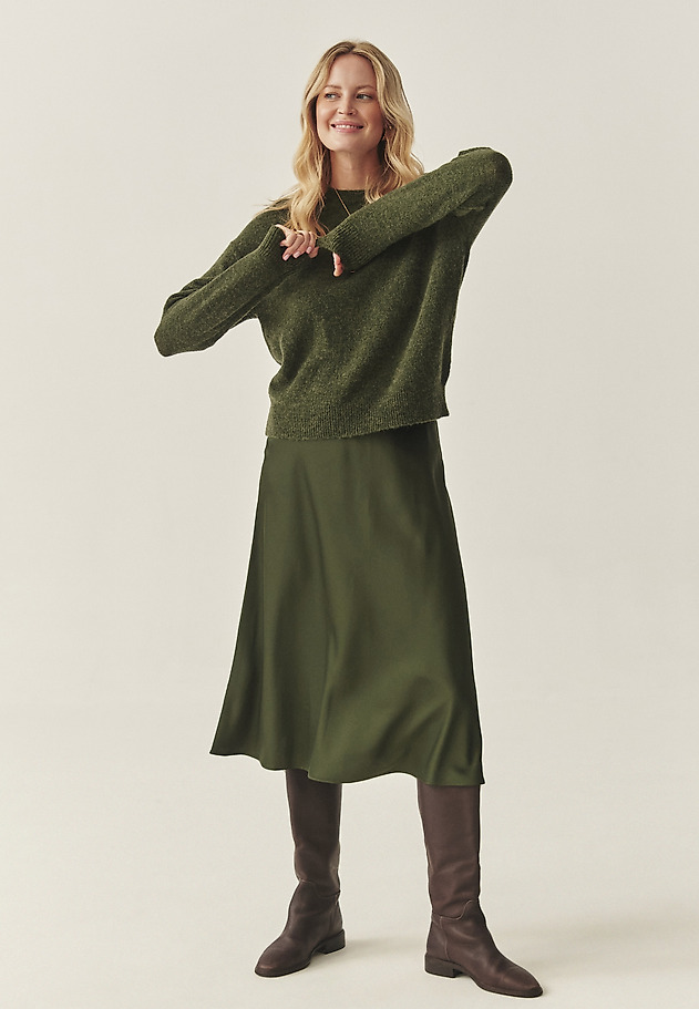 FUSTĂ MIDI DIN SATIN - SATINI 7 FUSTĂ MIDI DIN SATIN - SATINI 7 VERDE 1