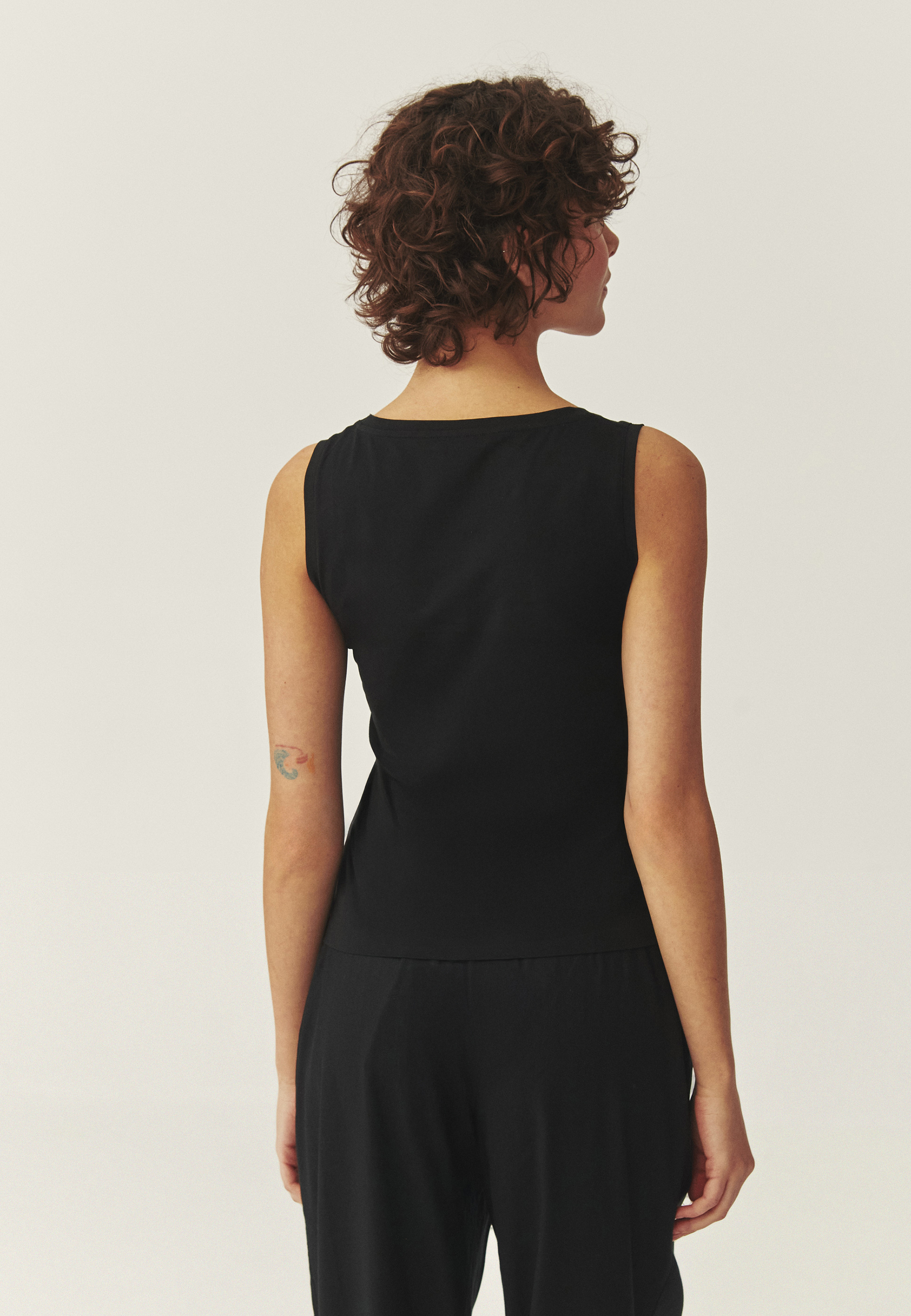 BLUZĂ DIN BUMBAC, FĂRĂ MÂNECI - ROFA NEGRU 2