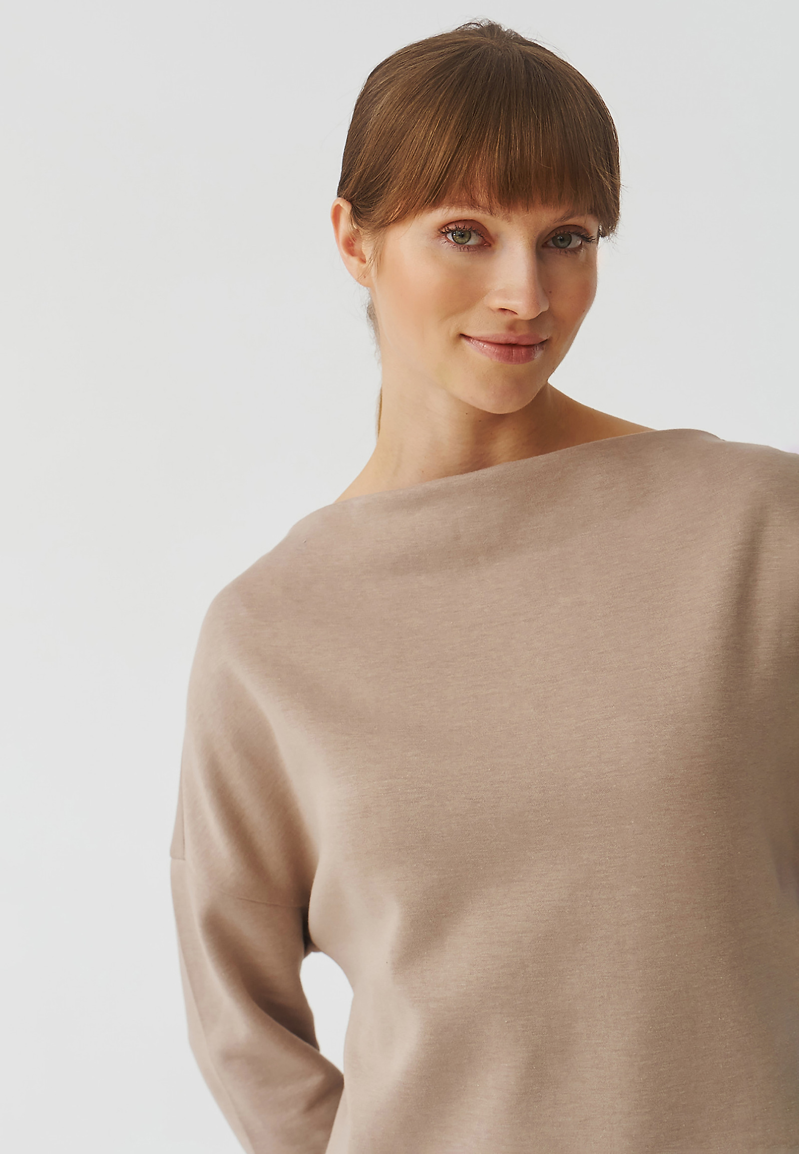 LADIES’ SWEATSHIRT WITH WATER NECKLINE - SILVANA LADIES’ SWEATSHIRT WITH WATER NECKLINE - SILVANA BEIGE 95338