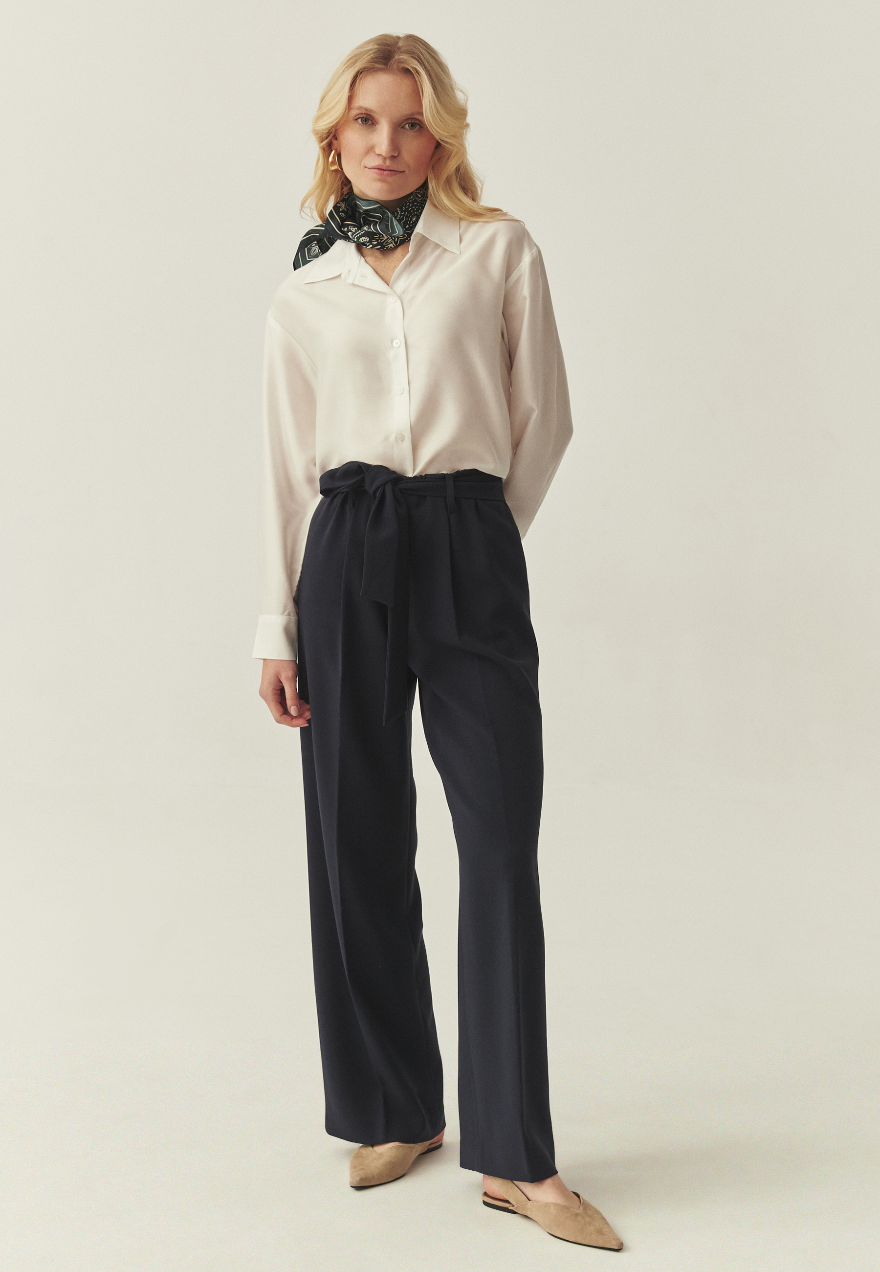 SWOBODNA KOSZULA Z LYOCELLU TENCEL™ -  FREYA