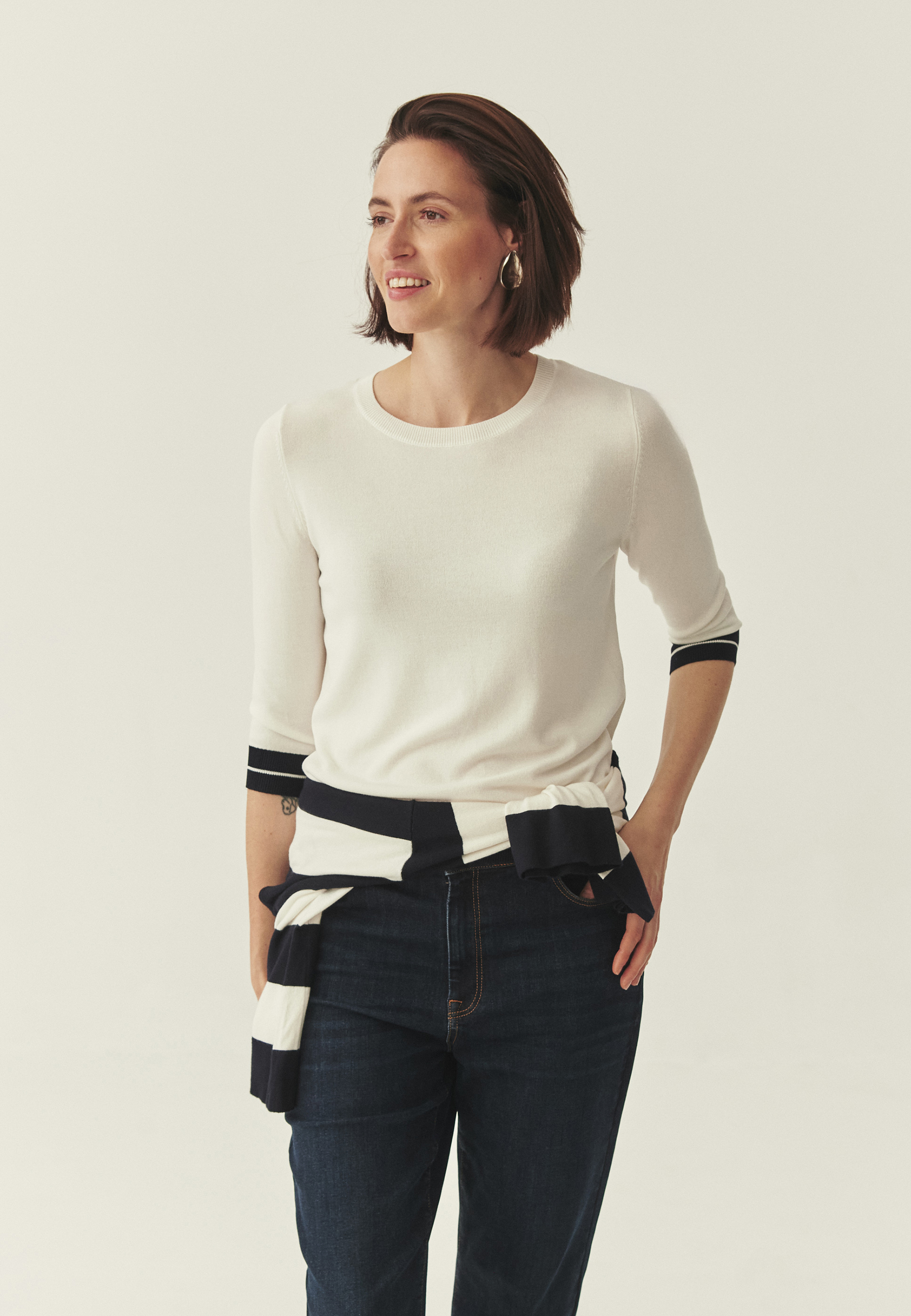 KNITTED BLOUSE MADE OF LENZING™ ECOVERO™ VISCOSE - AKI ECRU 2