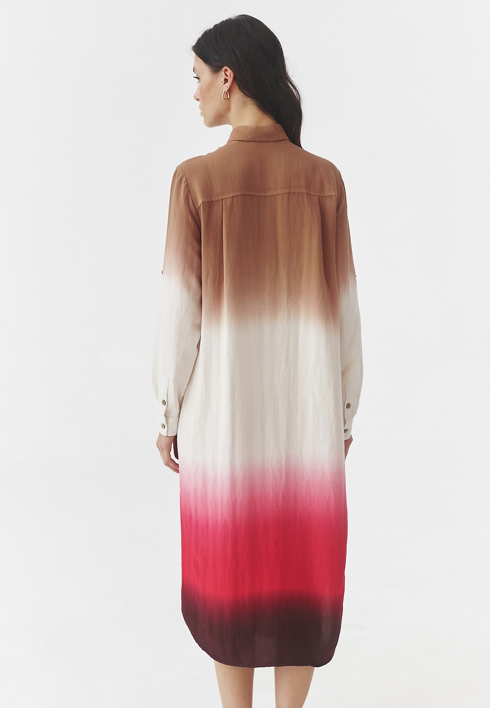 KOŠEĽOVÉ MIDI ŠATY S GRADIENTNOU POTLAČOU – MEKO KOŠEĽOVÉ MIDI ŠATY S GRADIENTNOU POTLAČOU – MEKO VIACFAREBNÝ 97315