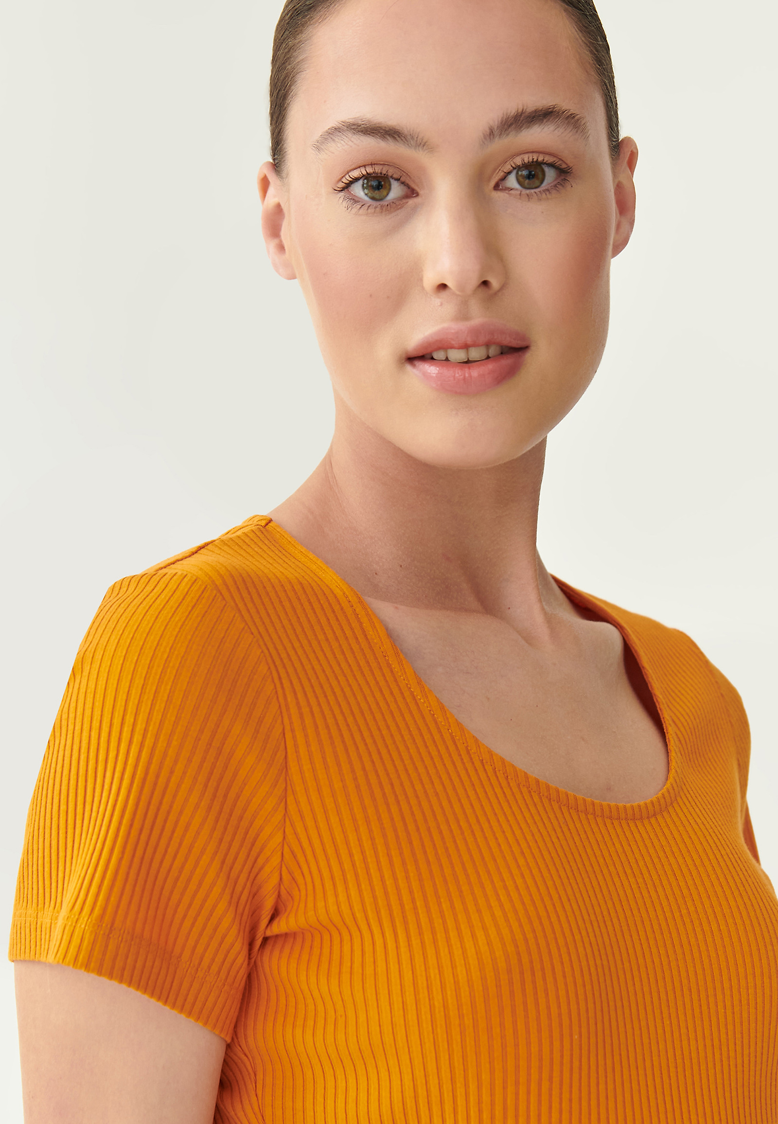 PREPROSTA ŽENSKA BLUZA FILOMI PREPROSTA ŽENSKA BLUZA FILOMI ORANŽNA 80919