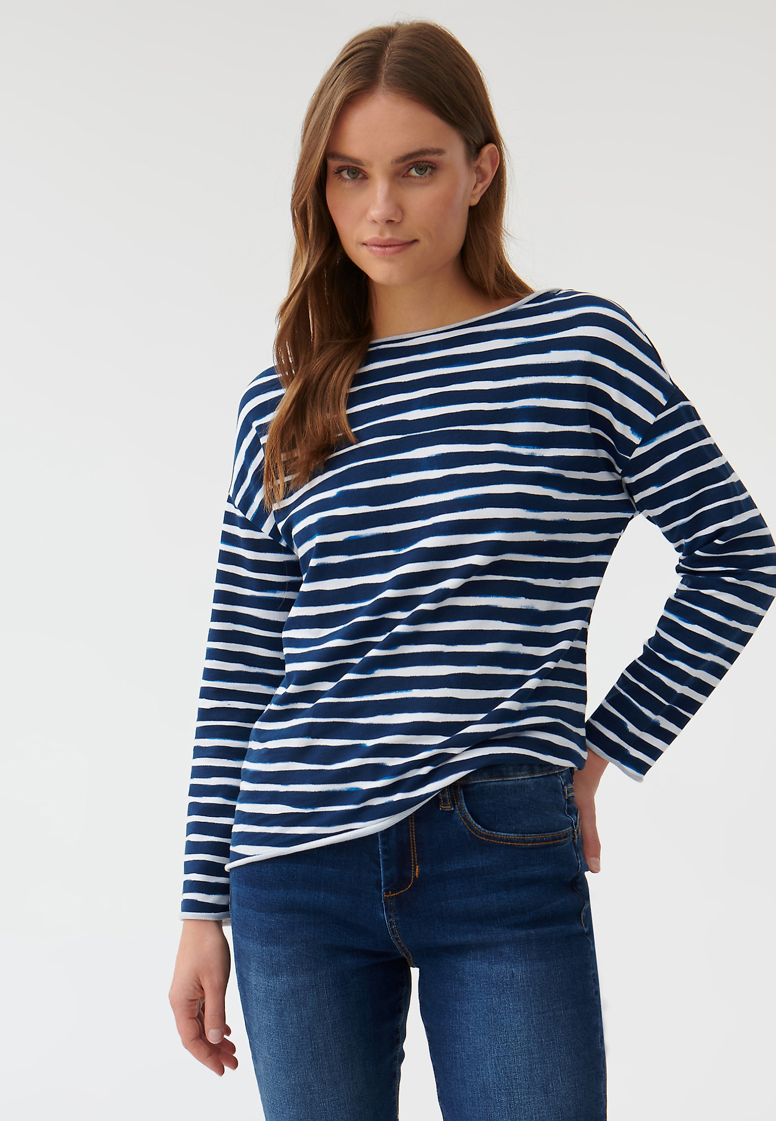 BLUZA DAMSKA OVERSIZOWA W PASKI MALI 1 BLUZA DAMSKA OVERSIZOWA W PASKI MALI 1 MULTIKOLOR 89337