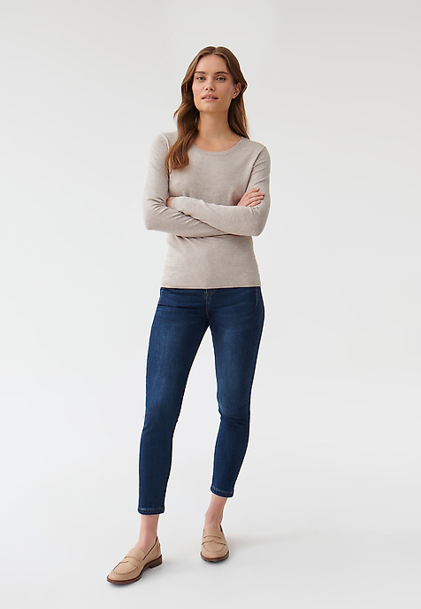 DÁMSKÝ KLASICKÝ SVETR WESSA BÉŽOVÁ 2