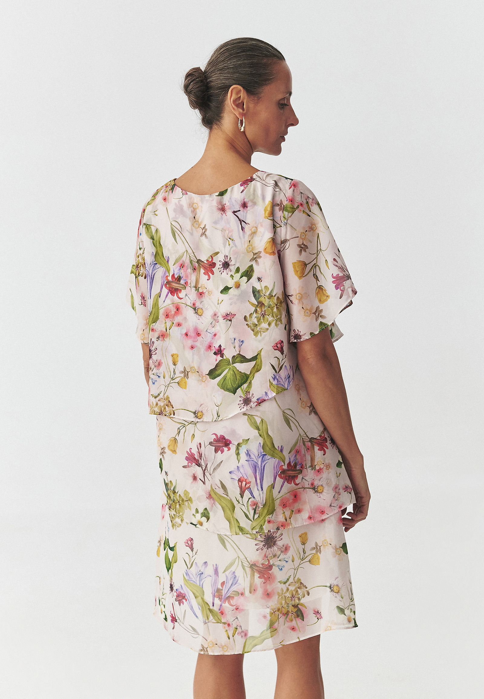 CHIFFON VIRÁGOS RUHA - MONROSE 1 CHIFFON VIRÁGOS RUHA - MONROSE 1 TÖBBSZÍNŰ 109103