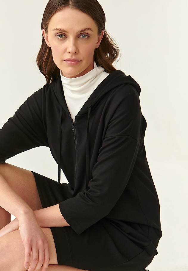 DRESS SWEATSHIRT WITH A HOOD SEMIRA DRESS SWEATSHIRT WITH A HOOD SEMIRA BLACK 1