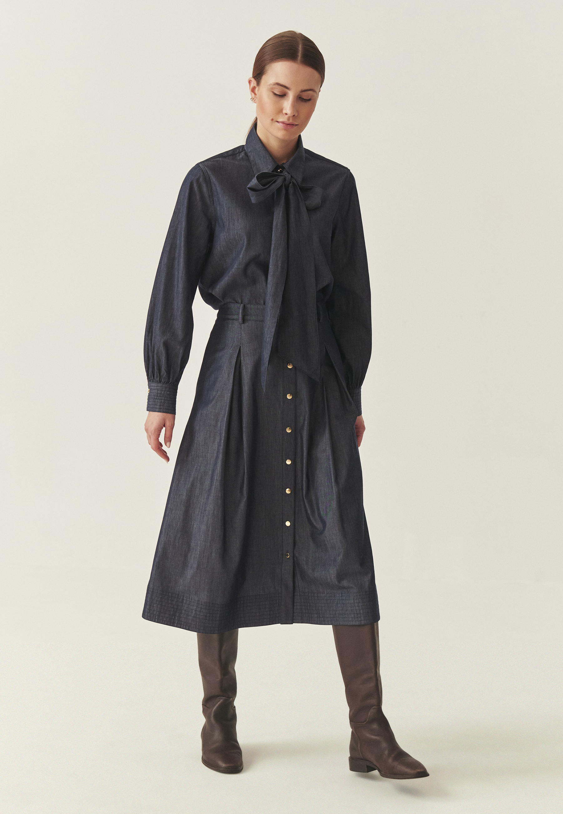 ROZKLOSZOWANA SPÓDNICA Z DENIMU - NADIFA GRANATOWY 2