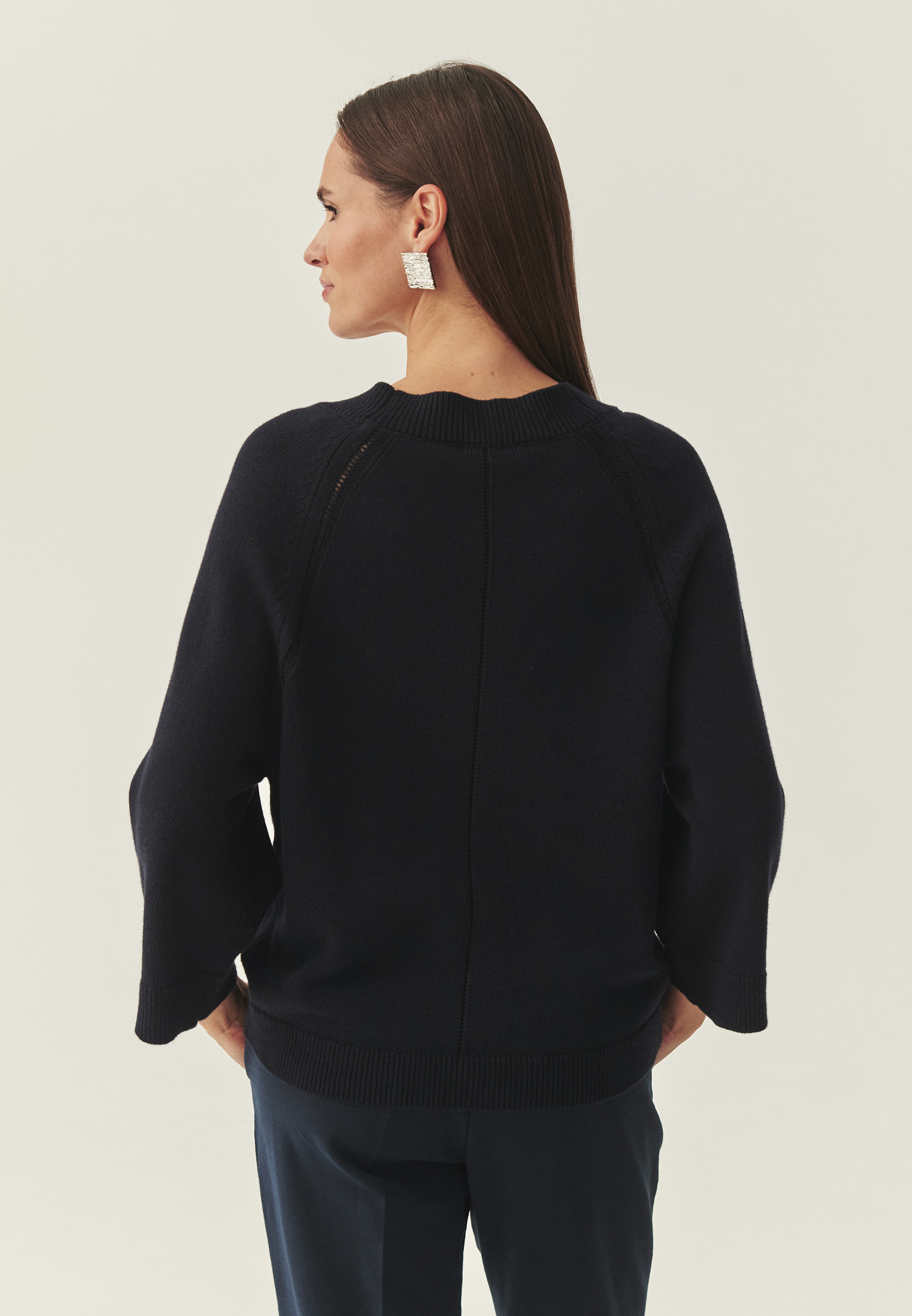 LUŹNY KARDIGAN Z SZEROKIM RĘKAWEM - ELIJO GRANATOWY 2