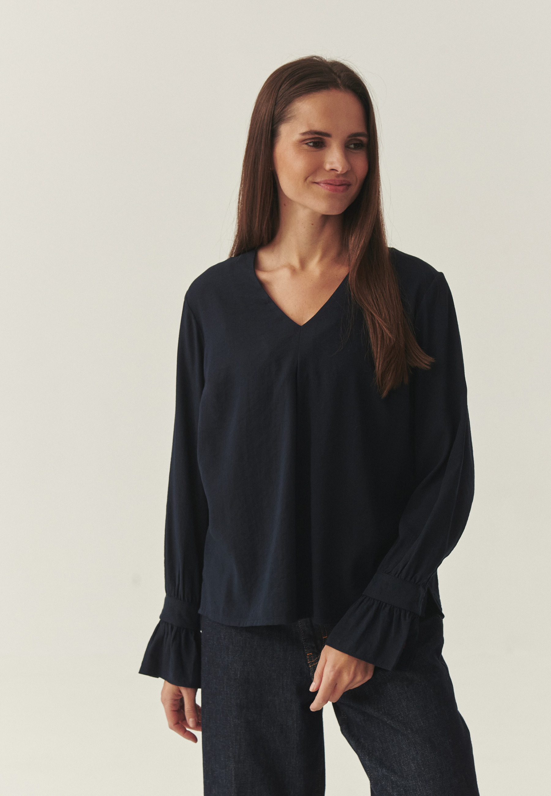 TKANINOWA BLUZKA Z HAFTEM - ENTRA GRANATOWY 2