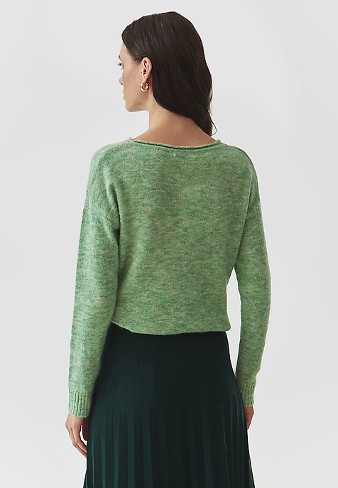 CLASSIC LADIES' JUMPER WITH BOAT NECKLINE — FLUFKO GREEN 2