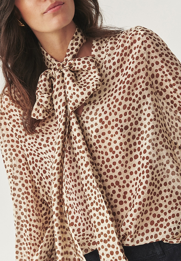 VZOROVANÁ BLÚZKA S OZDOBNÝM VIAZANÍM - SONRI VZOROVANÁ BLÚZKA S OZDOBNÝM VIAZANÍM - SONRI VIACFAREBNÝ 5