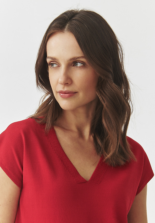 BLÚZKA Z VISKÓZOVEJ PRIADZE – ITO 1 BLÚZKA Z VISKÓZOVEJ PRIADZE – ITO 1 ČERVENÁ 5