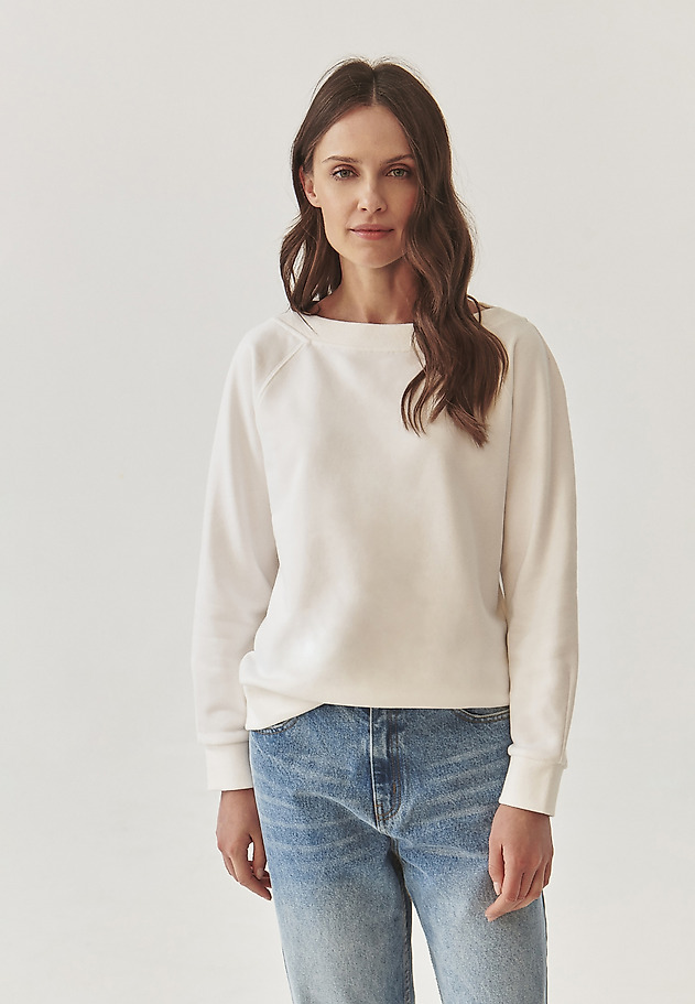 BLUZA DAMSKA Z DEKOLTEM W ŁÓDKĘ - GABBY BLUZA DAMSKA Z DEKOLTEM W ŁÓDKĘ - GABBY ECRU 3
