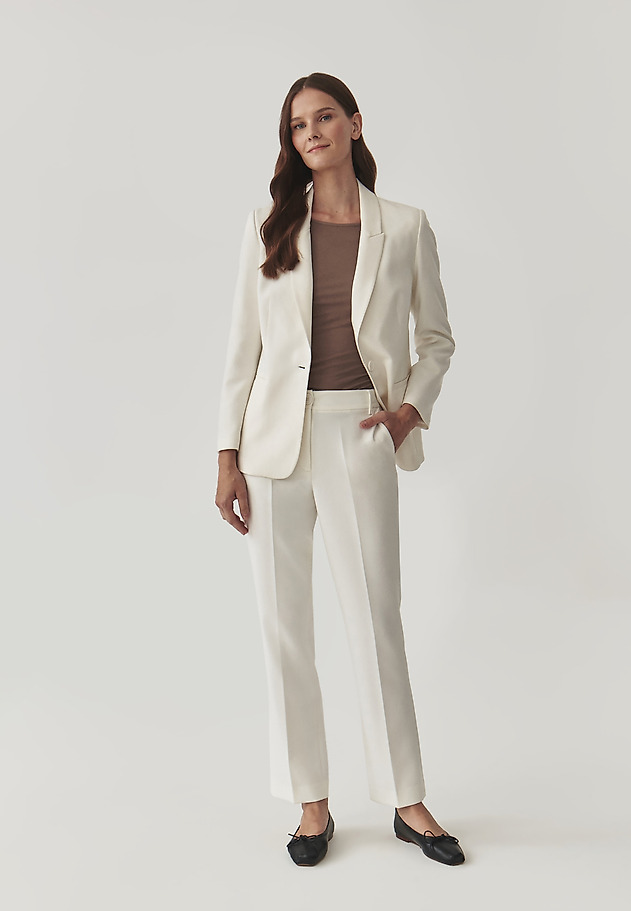 ELEGANT LADIES’ BLAZER - REMELIKA ELEGANT LADIES’ BLAZER - REMELIKA ECRU 2