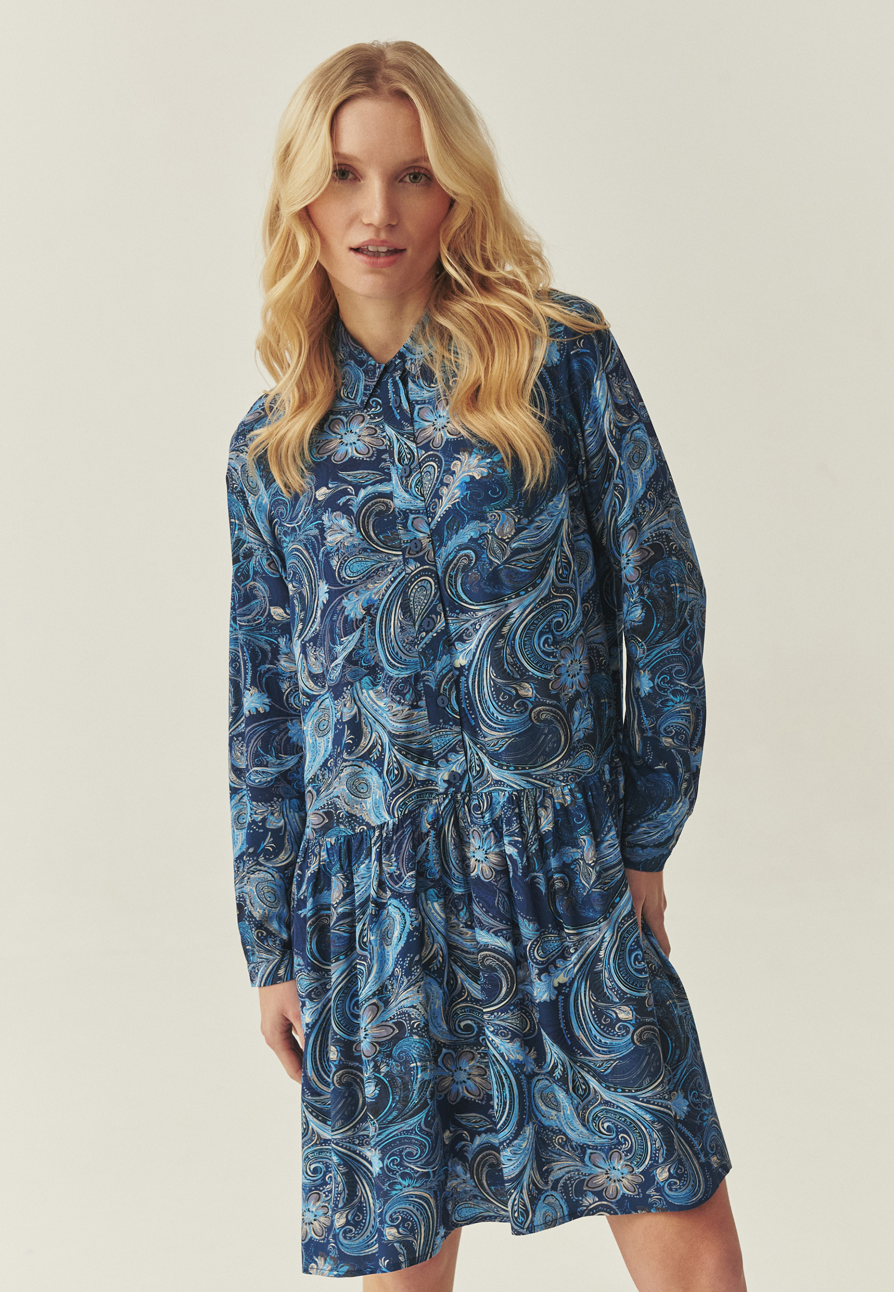 VZOROVANÉ ŠATY Z VISKÓZY LENZING™ ECOVERO™ – LOLITA VÍCEBAREVNÝ 2