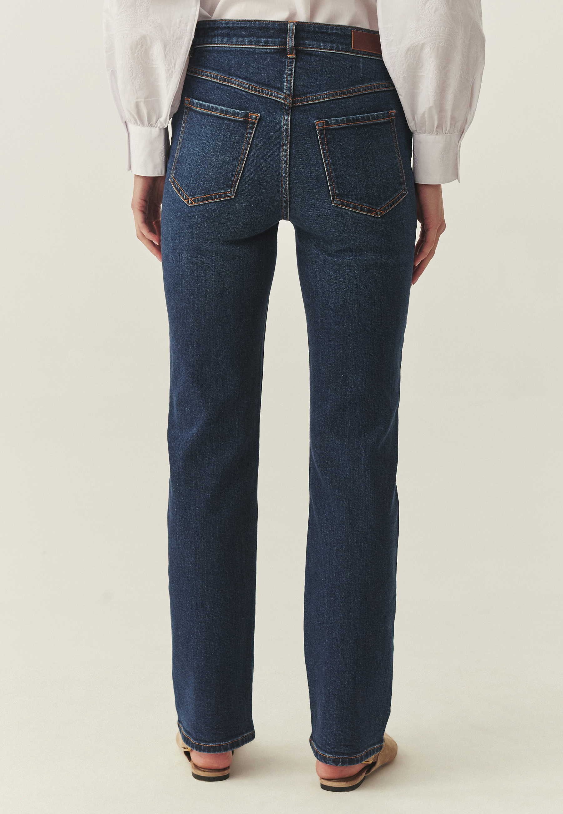 DENIMOWE SPODNIE Z PROSTĄ NOGAWKĄ - KATA