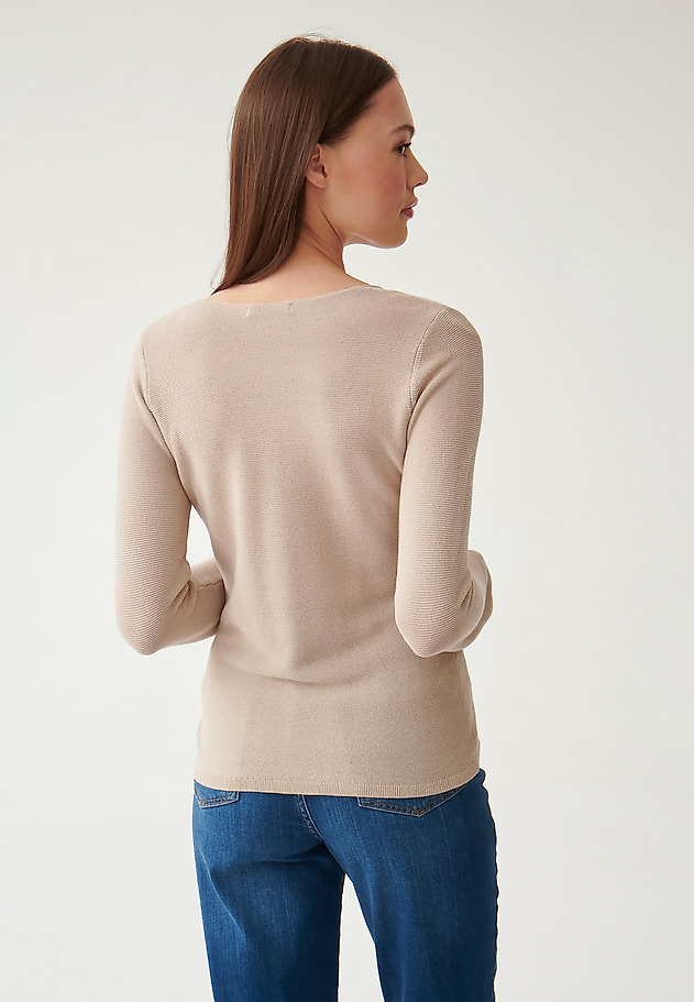 LADIES' CLASSIC SWEATER TESSO LADIES' CLASSIC SWEATER TESSO BEŻOWY 4