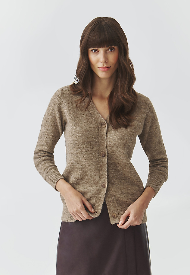 LADIES' JUMPER WITH BUTTONS AND A V-NECK — AUTUMN LADIES' JUMPER WITH BUTTONS AND A V-NECK — AUTUMN BEŻOWY 1