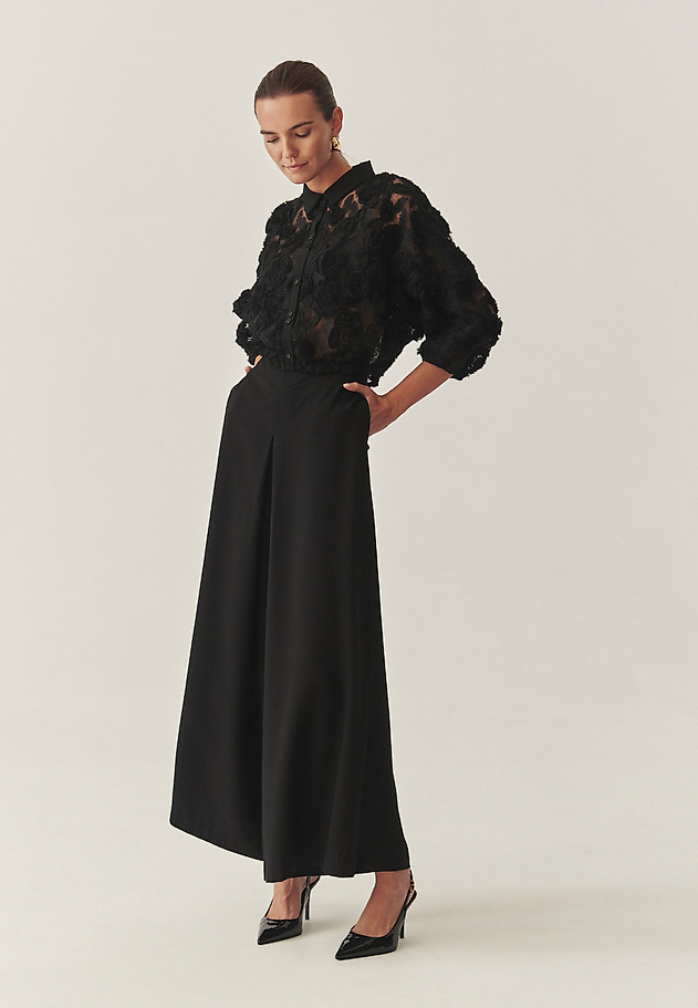 SHORT SHIRT WITH FLORAL DECORATION -BRINI 1 SHORT SHIRT WITH FLORAL DECORATION -BRINI 1 BLACK 2