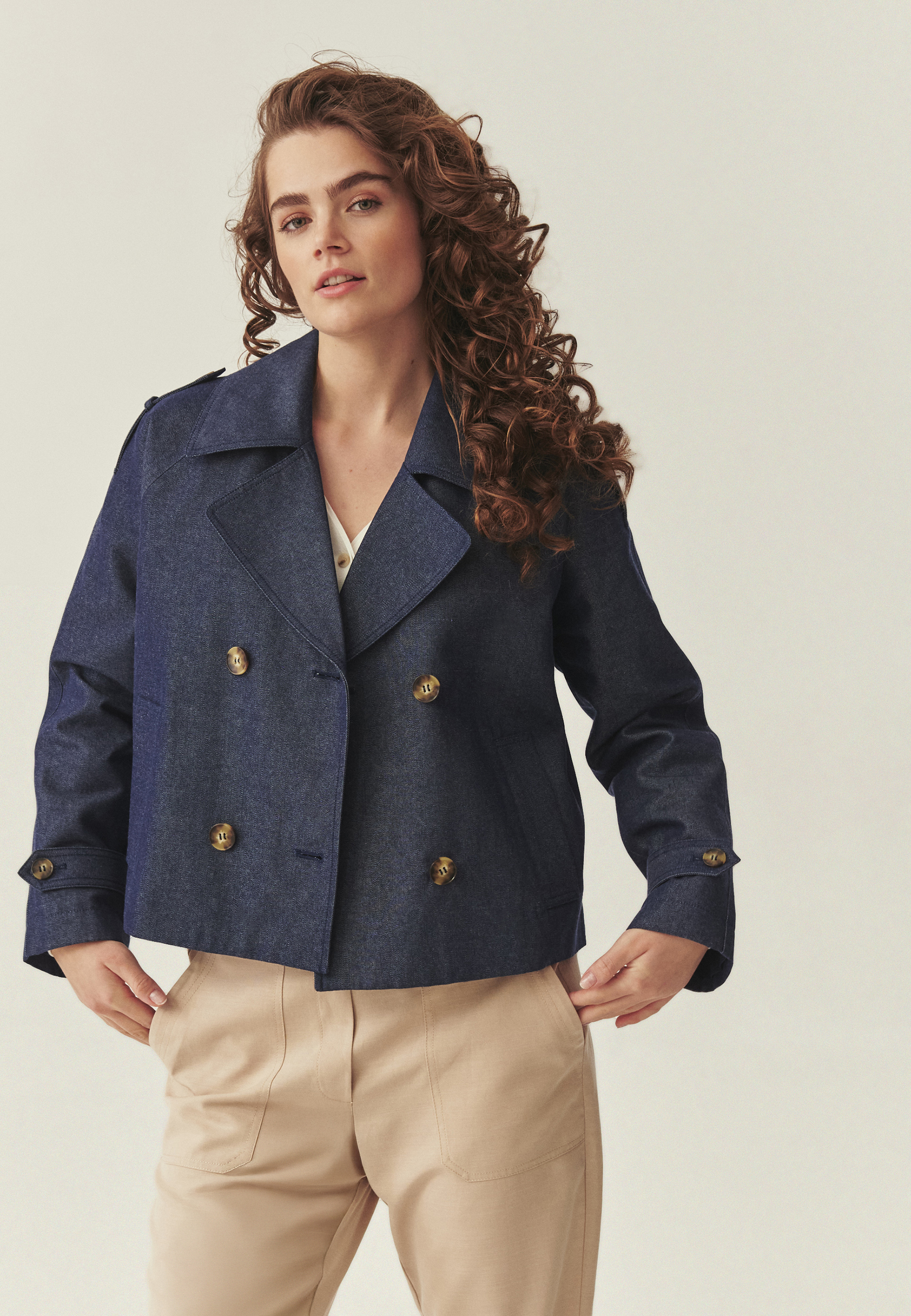 DŽÍNOVÁ BUNDA – SERKENI