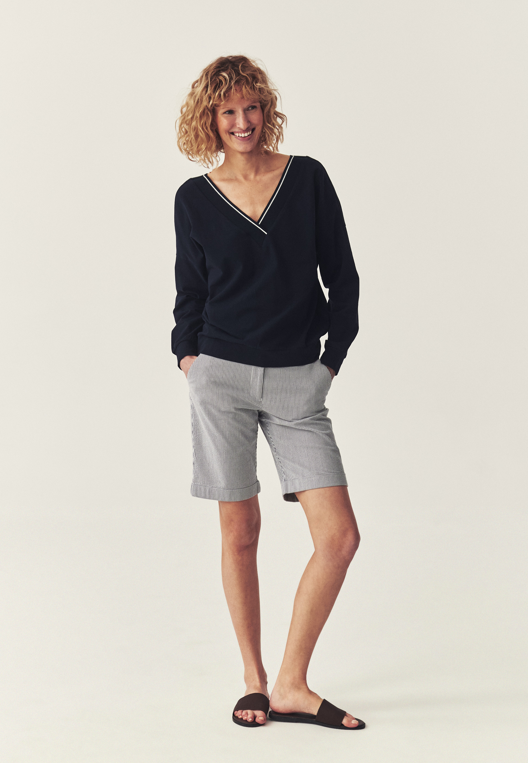 PANTALONI SCURȚI DIN ȚESĂTURĂ ÎN DUNGI - SORO MULTICOLOR 2