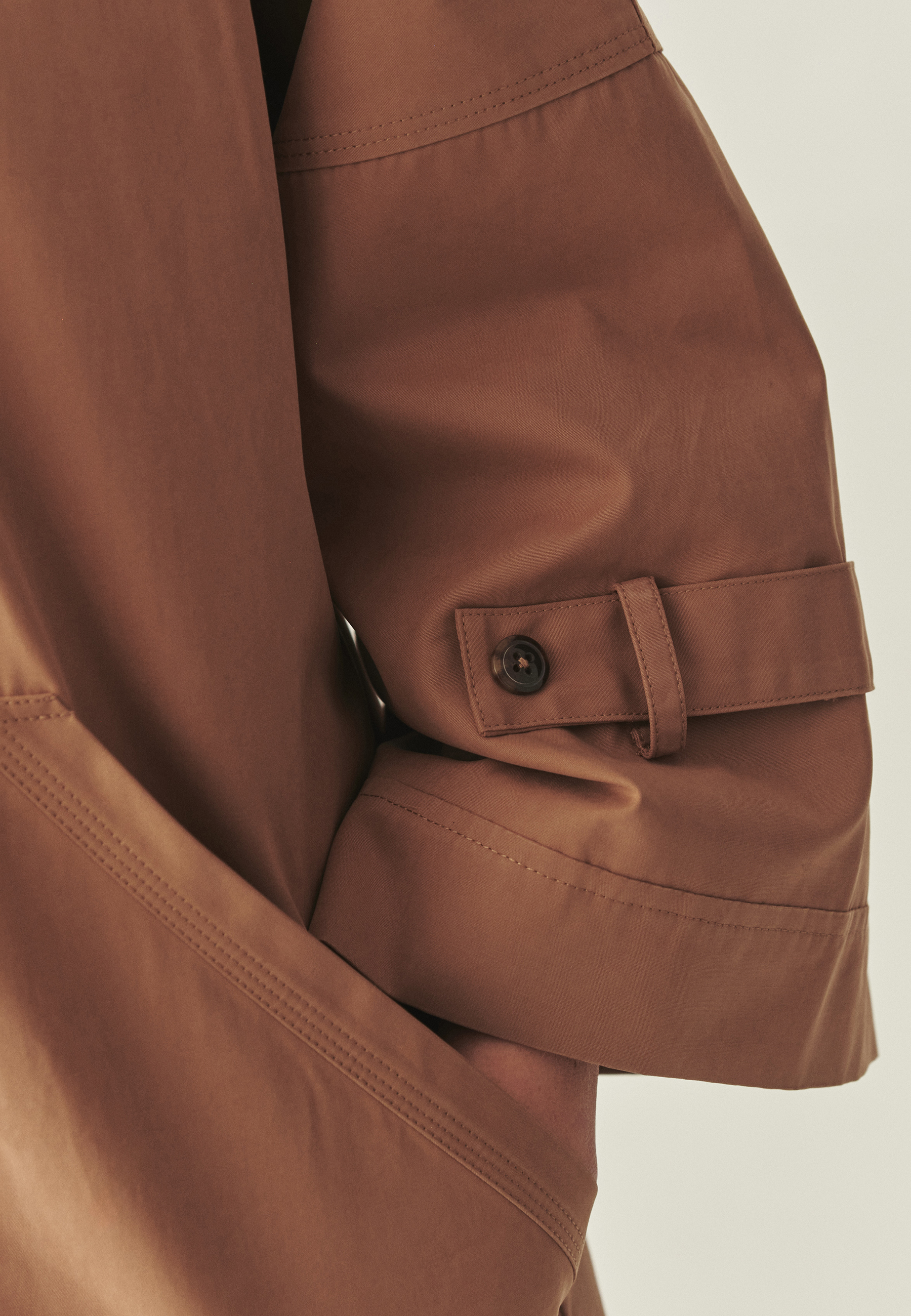 KABÁT S ŠIROKÝMI RUKÁVY — MORIWIANA BÉŽOVÁ 2