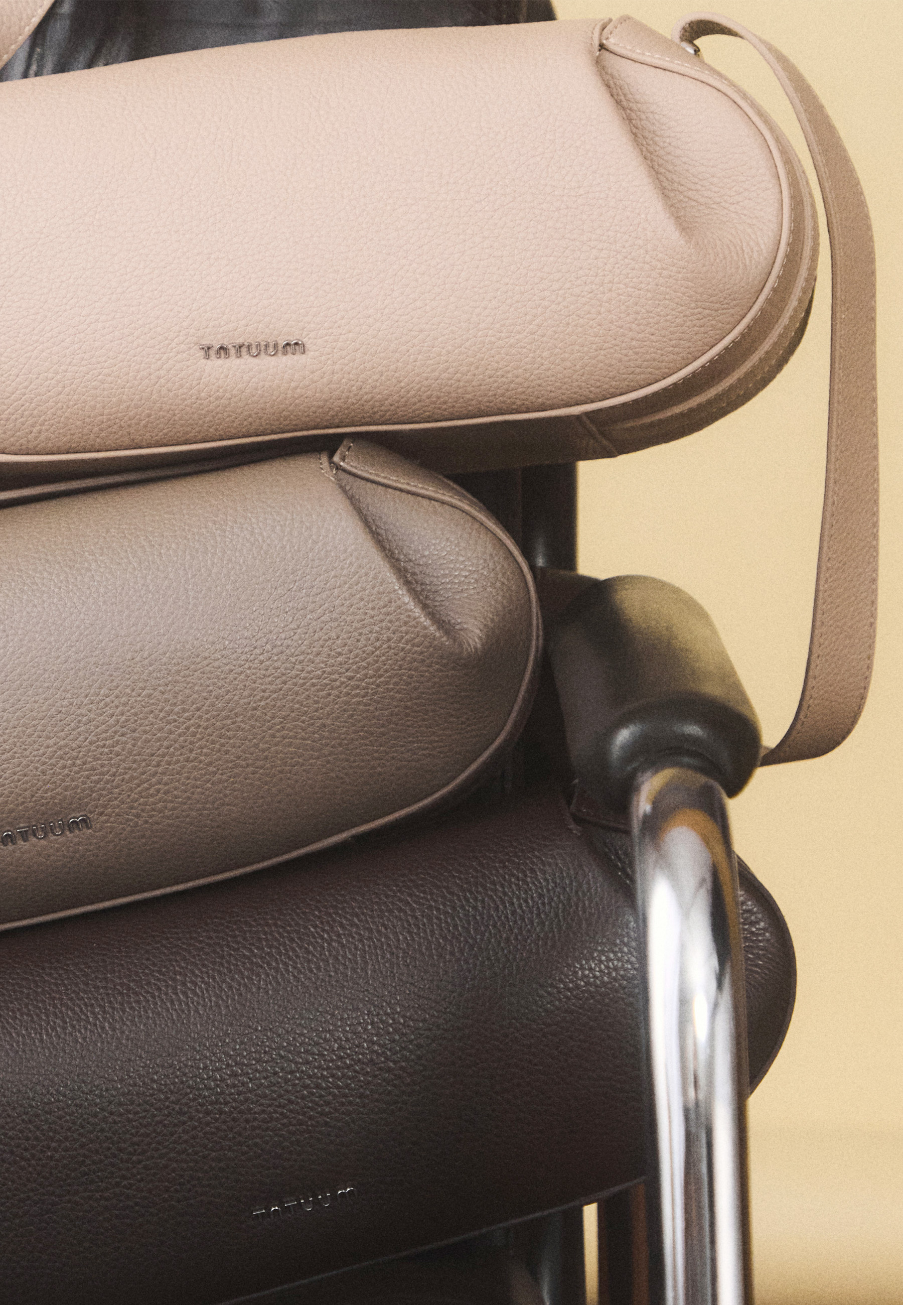 KOŽENÁ DÁMSKÁ KABELKA – LIVIA 1 BÉŽOVÁ 2