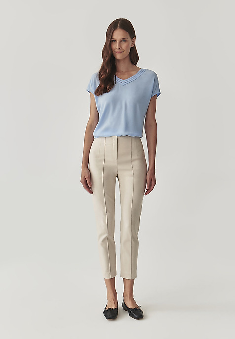 LADIES’ BLOUSE WITH A DECORATIVE NECKLINE - MORO BLUE 2