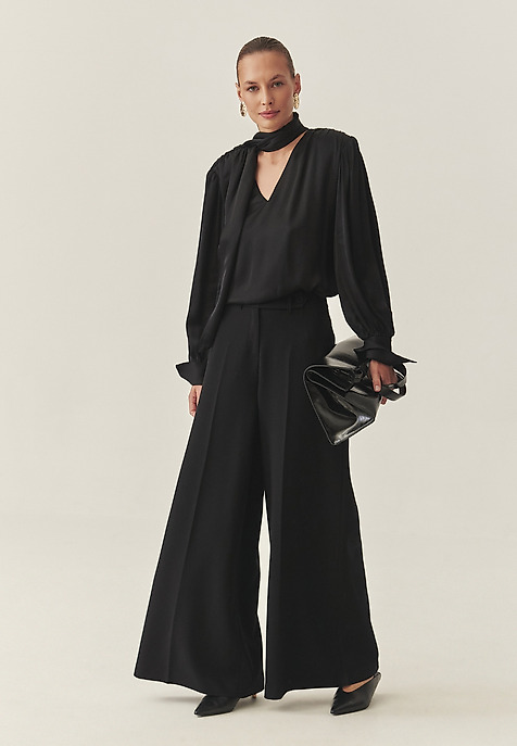 LADIES' KNITTED BLOUSE WITH NECK TIE — UMA BLACK 2