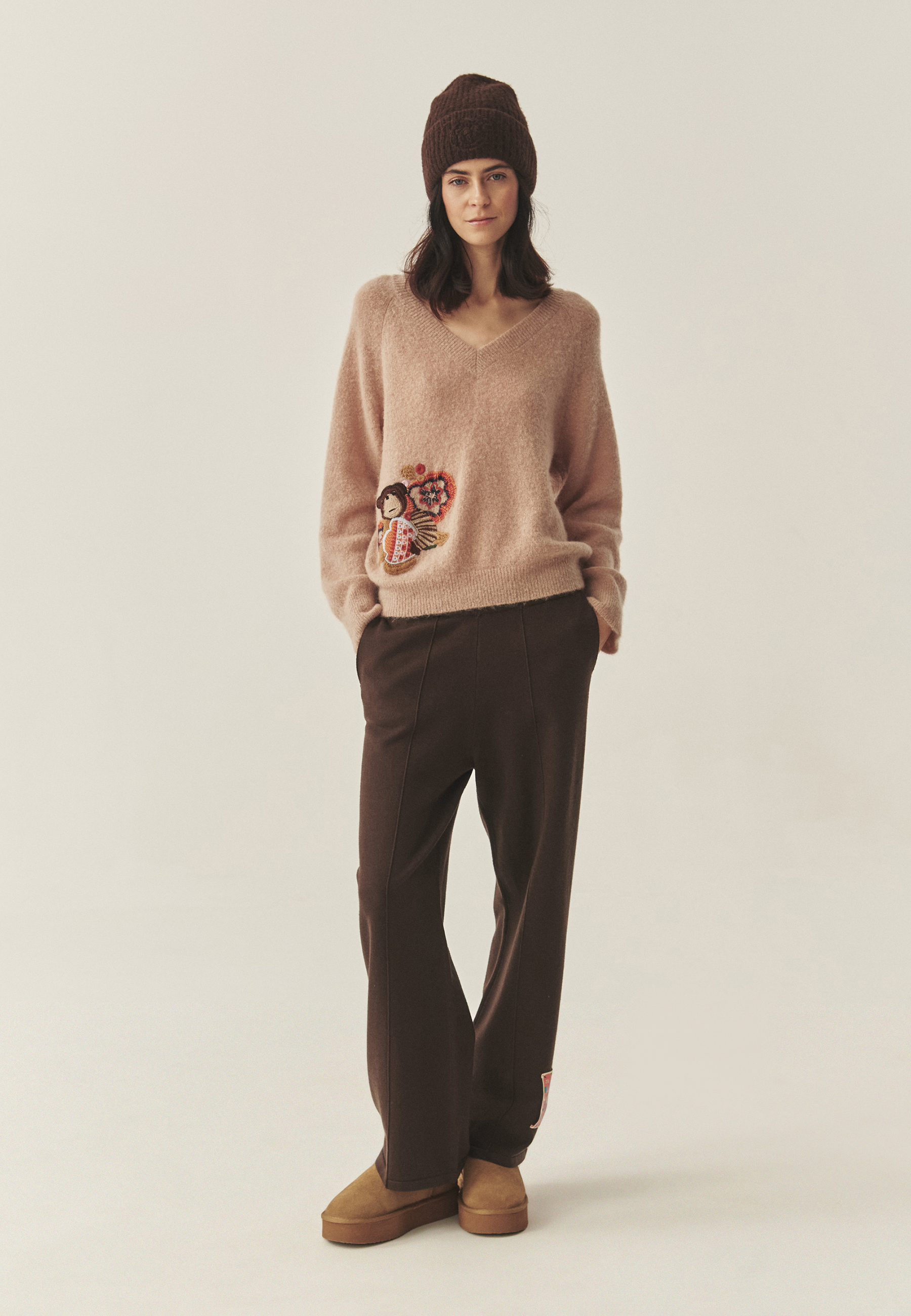 HAFTOWANY SWETER Z WEŁNĄ I MOHEREM - LUSHY BEŻOWY 2