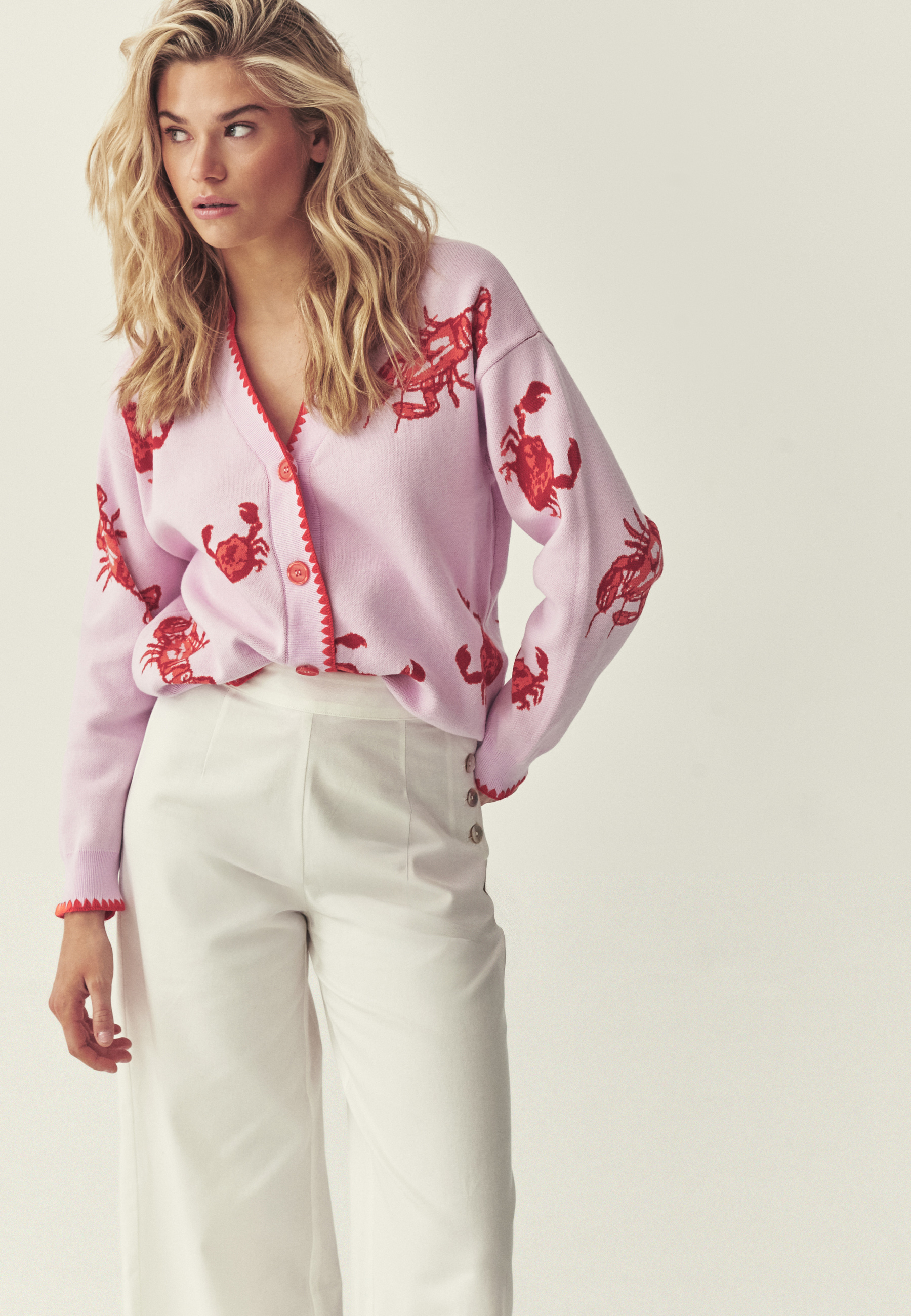 BAVLNĚNÝ SVETR S ORIGINÁLNÍM VZOREM – LANGOSTA