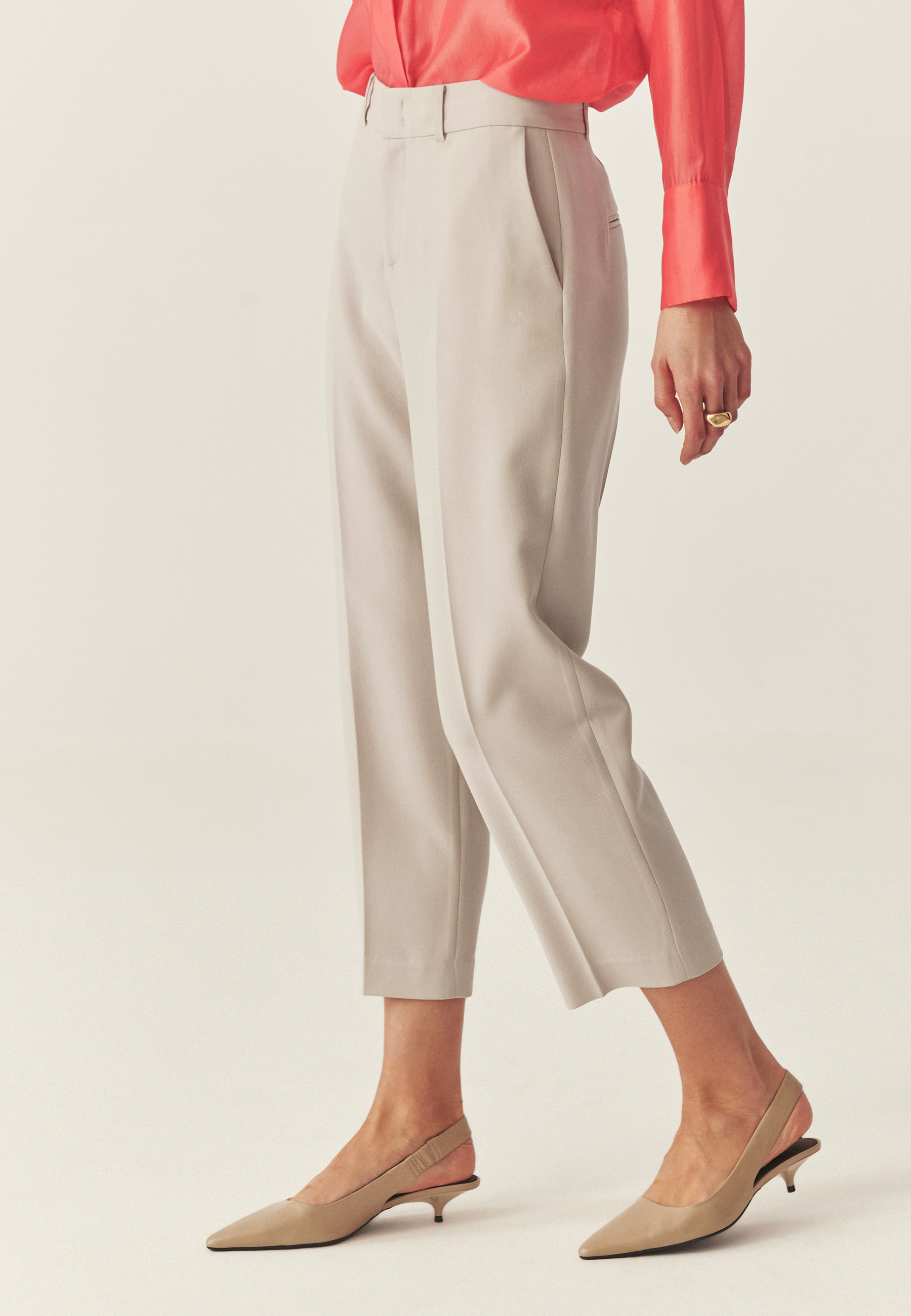 GARNITUROWE SPODNIE DO KOSTEK - SEK BEŻOWY 2