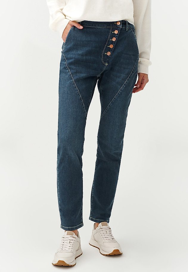 DÁMSKÉ ÚZKÉ DŽÍNOVÉ KALHOTY TYPU BOYFRIEND S ASYMETRICKÝM ZAPÍNÁNÍM - FEGA DÁMSKÉ ÚZKÉ DŽÍNOVÉ KALHOTY TYPU BOYFRIEND S ASYMETRICKÝM ZAPÍNÁNÍM - FEGA MODRÁ 2