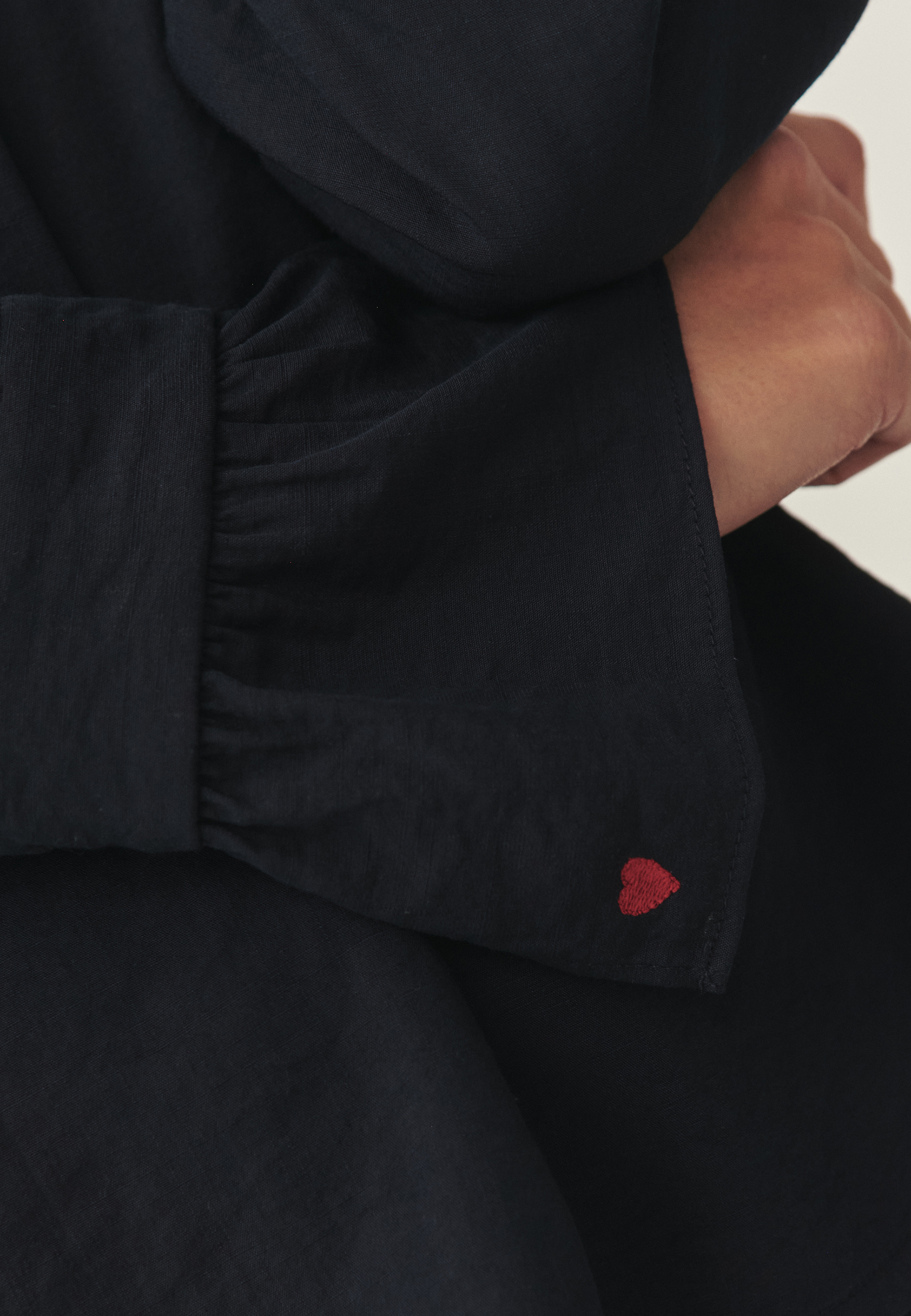 TKANINOWA BLUZKA Z HAFTEM - ENTRA GRANATOWY 2