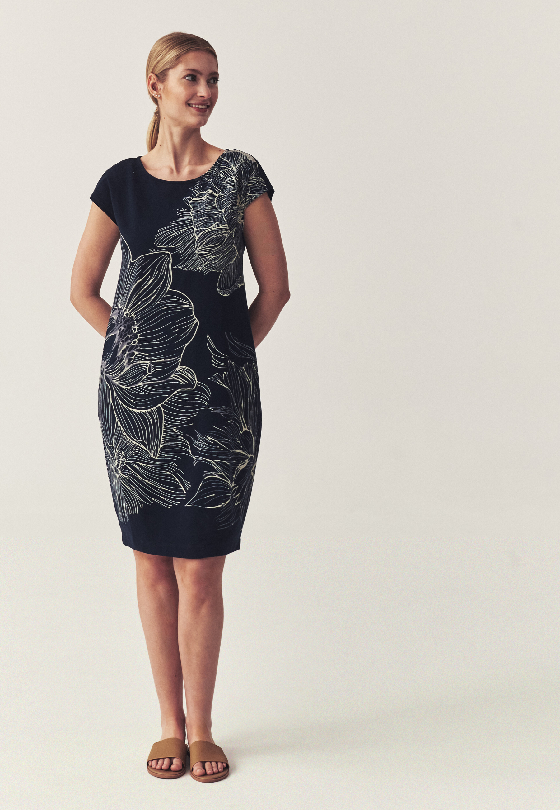 WZORZYSTA SUKIENKA Z BAWEŁNĄ - KOKINA GRANATOWY 2